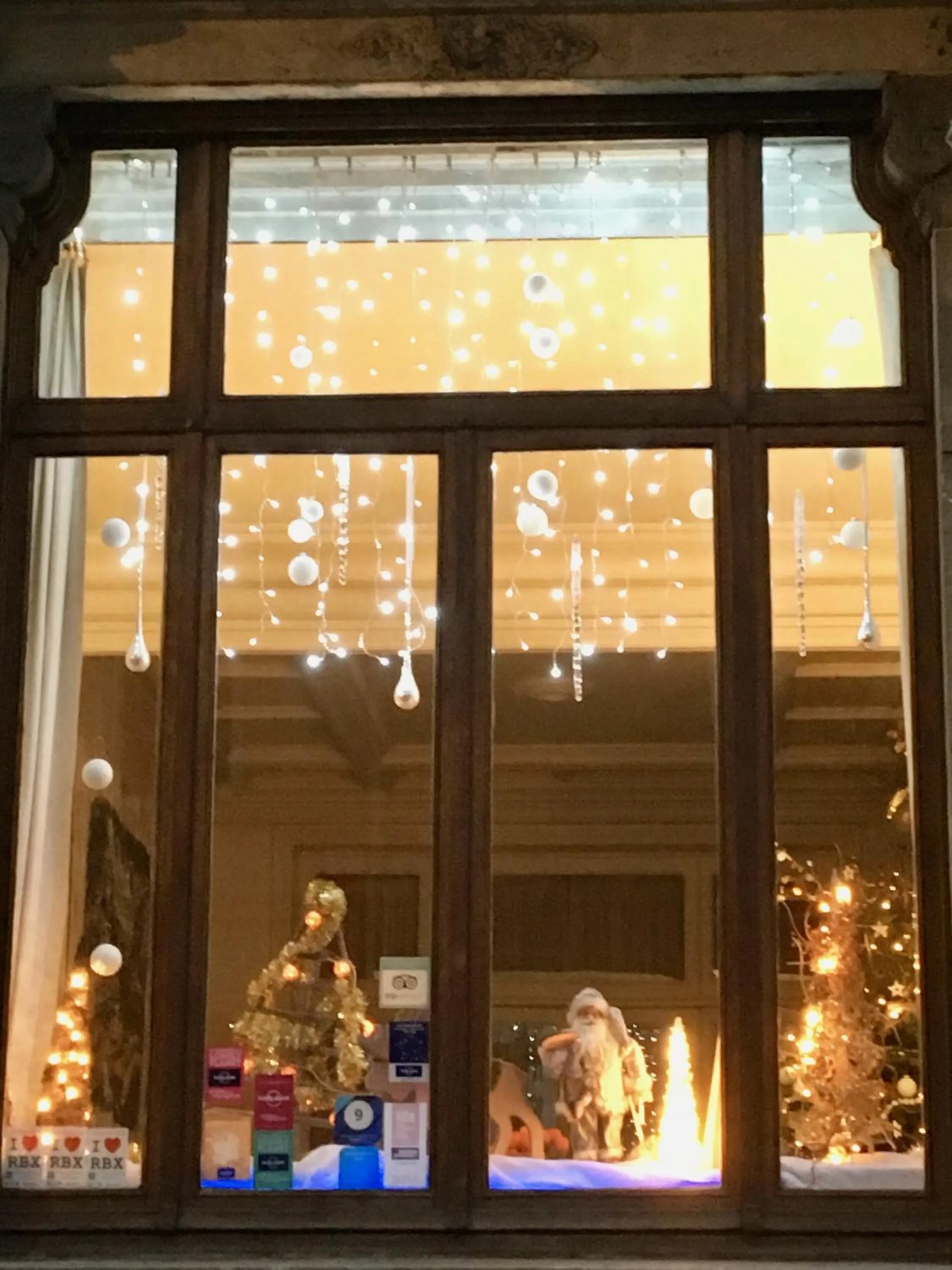 Property building in Abri du Passant