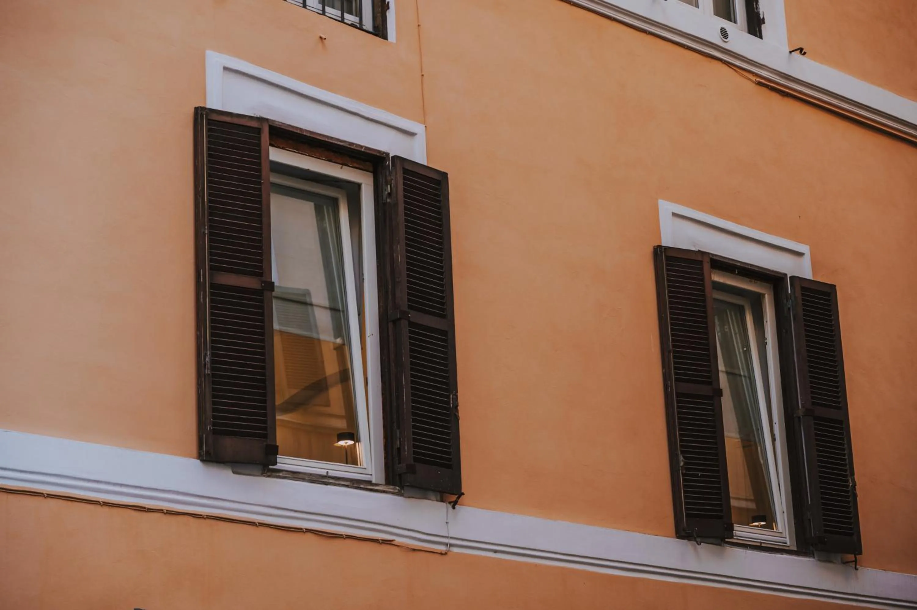 Albergo Delle Regioni, Barberini - Fontana di Trevi
