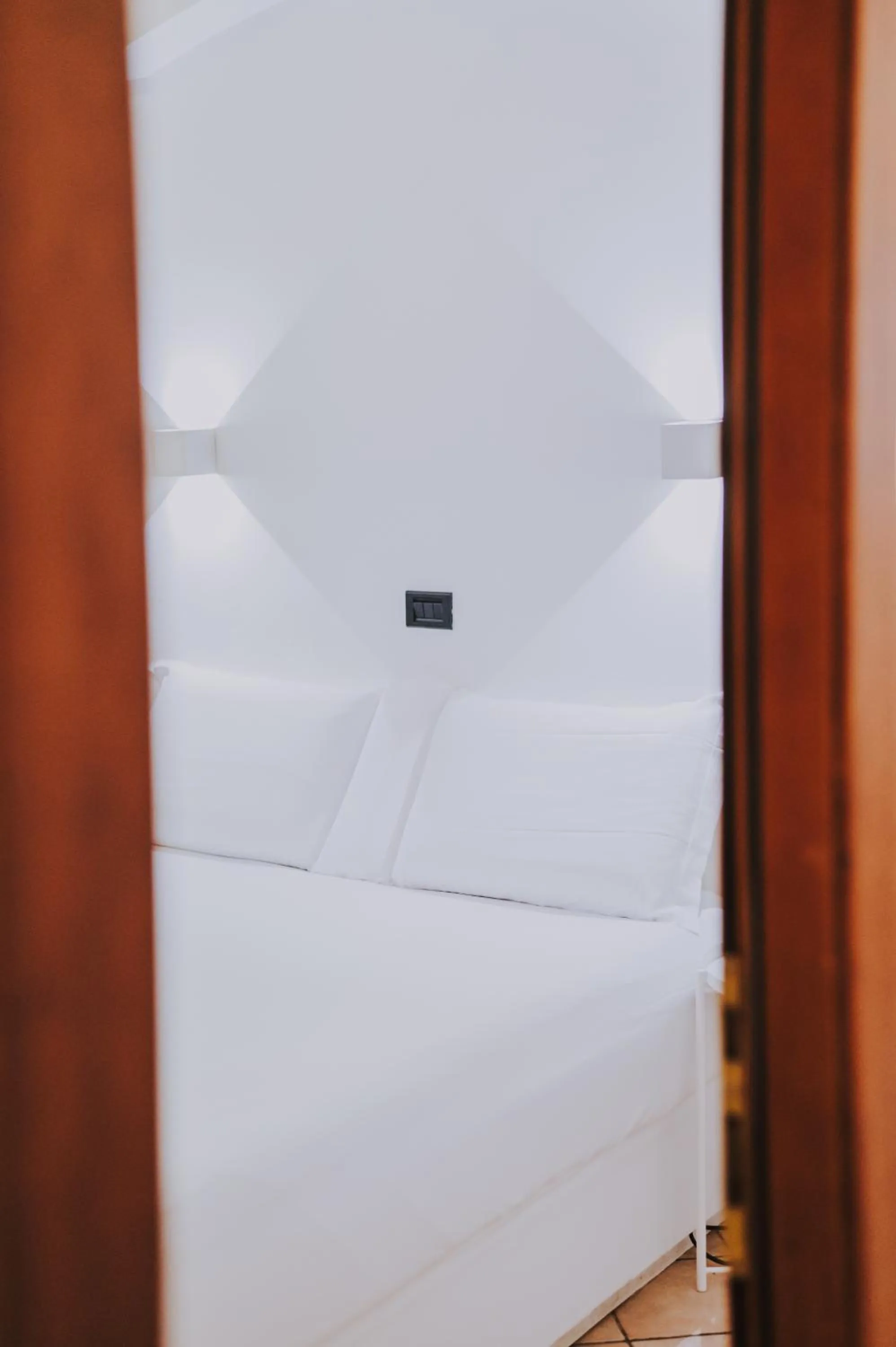 Bed in Albergo Delle Regioni, Barberini - Fontana di Trevi