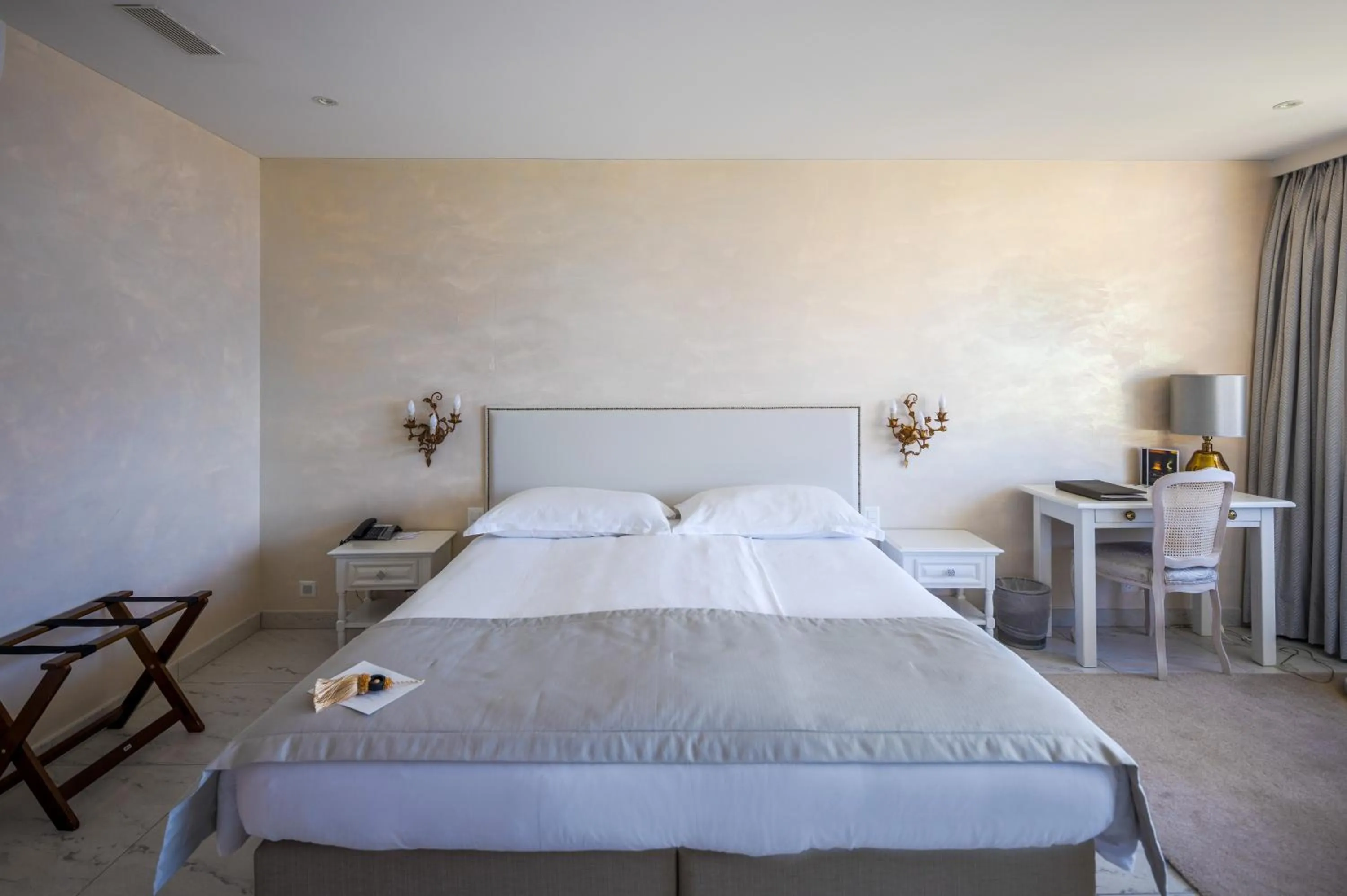 Bedroom in Villa Orselina - Small Luxury Hotel