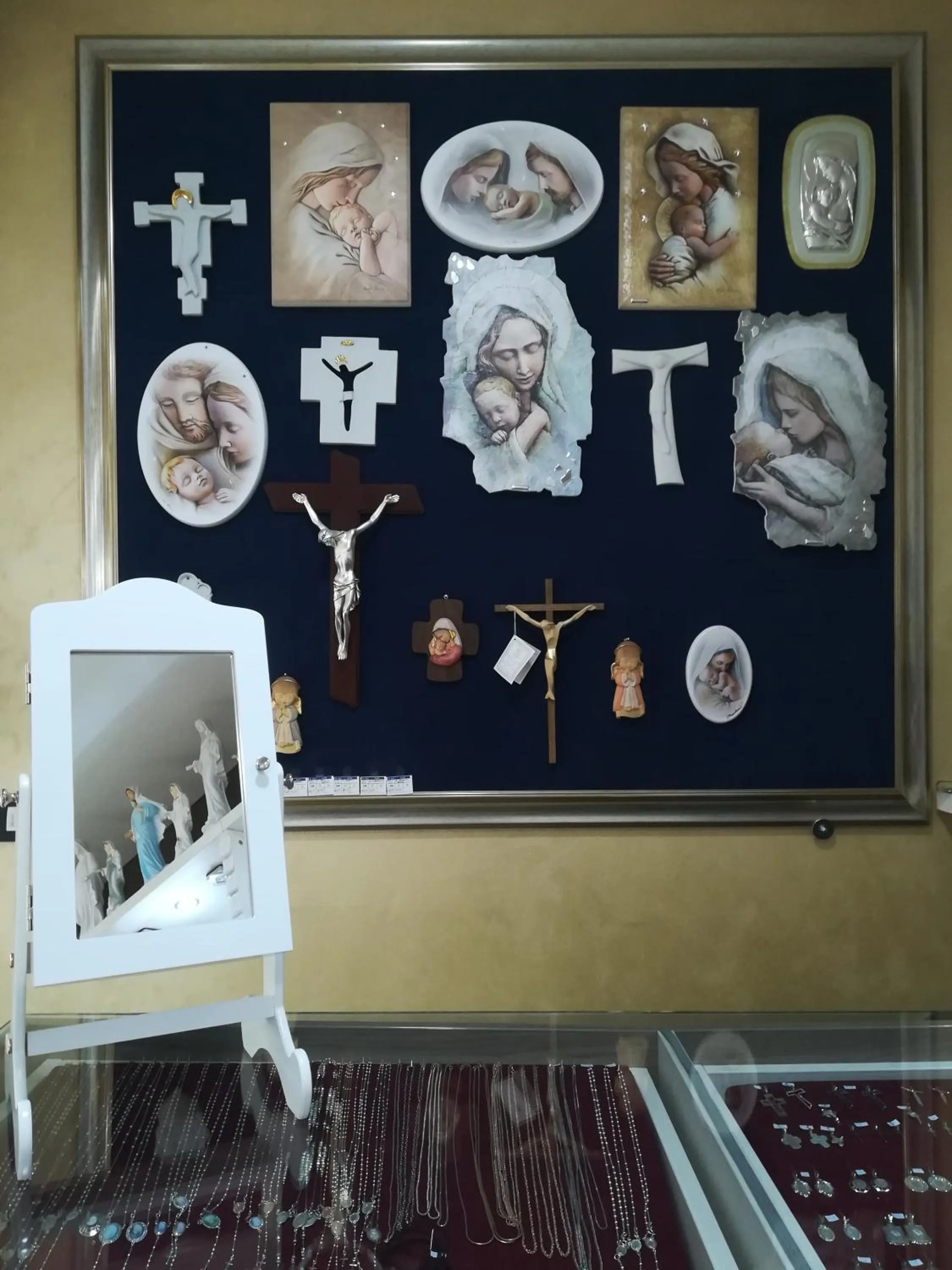 Property building in Hotel Dina