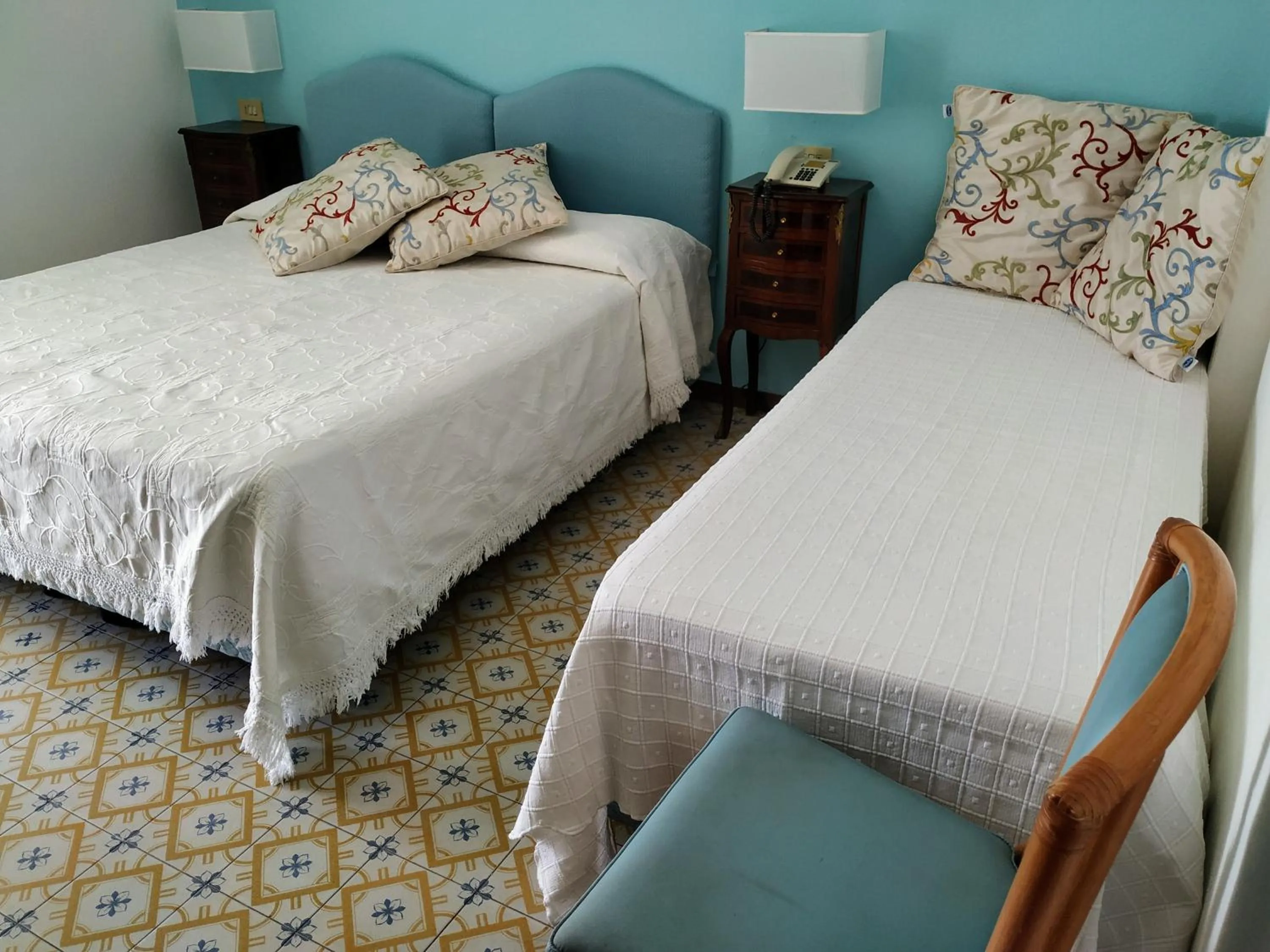 Photo of the whole room, Bed in Hotel La Scogliera