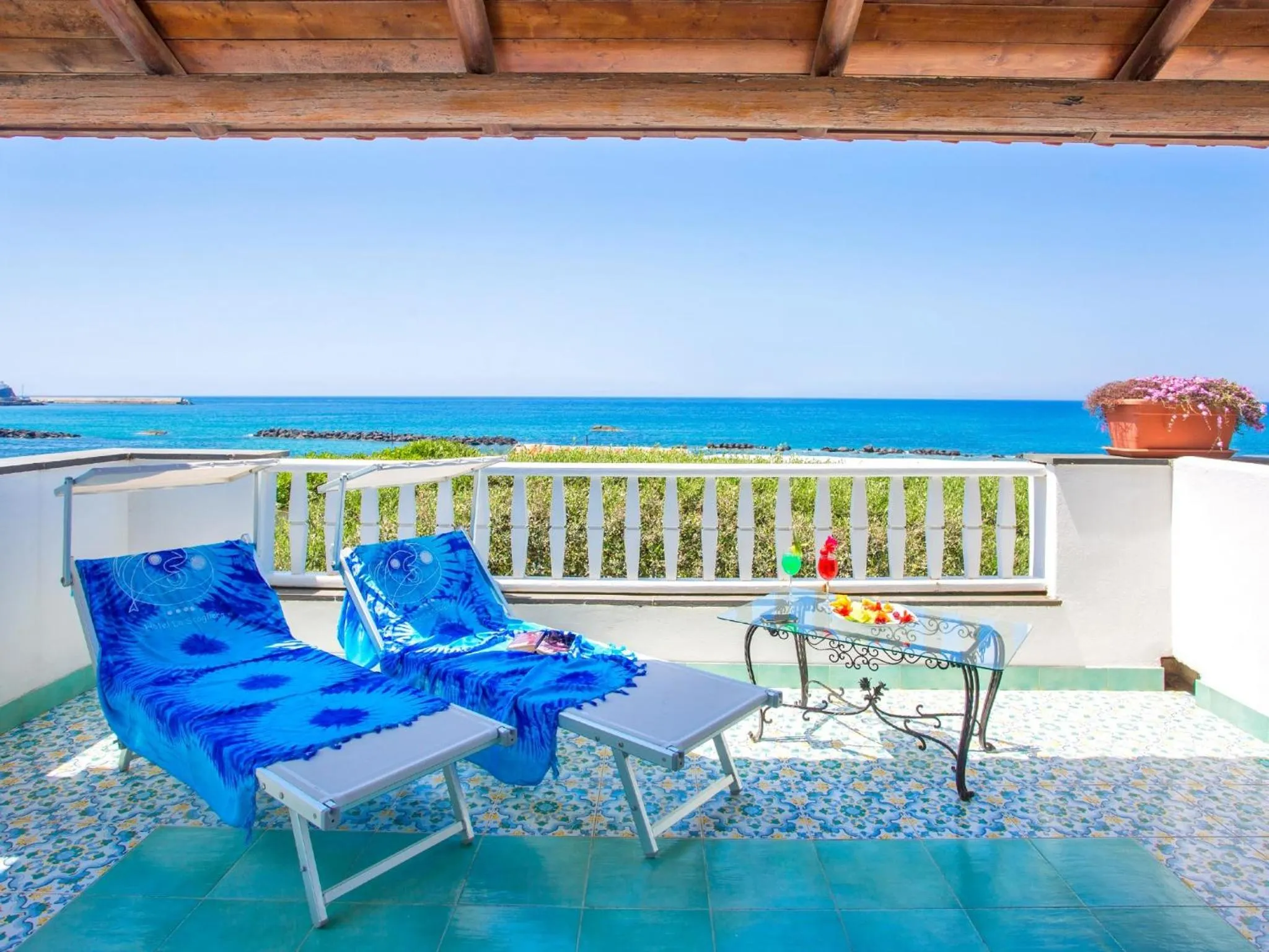 Day in Hotel La Scogliera