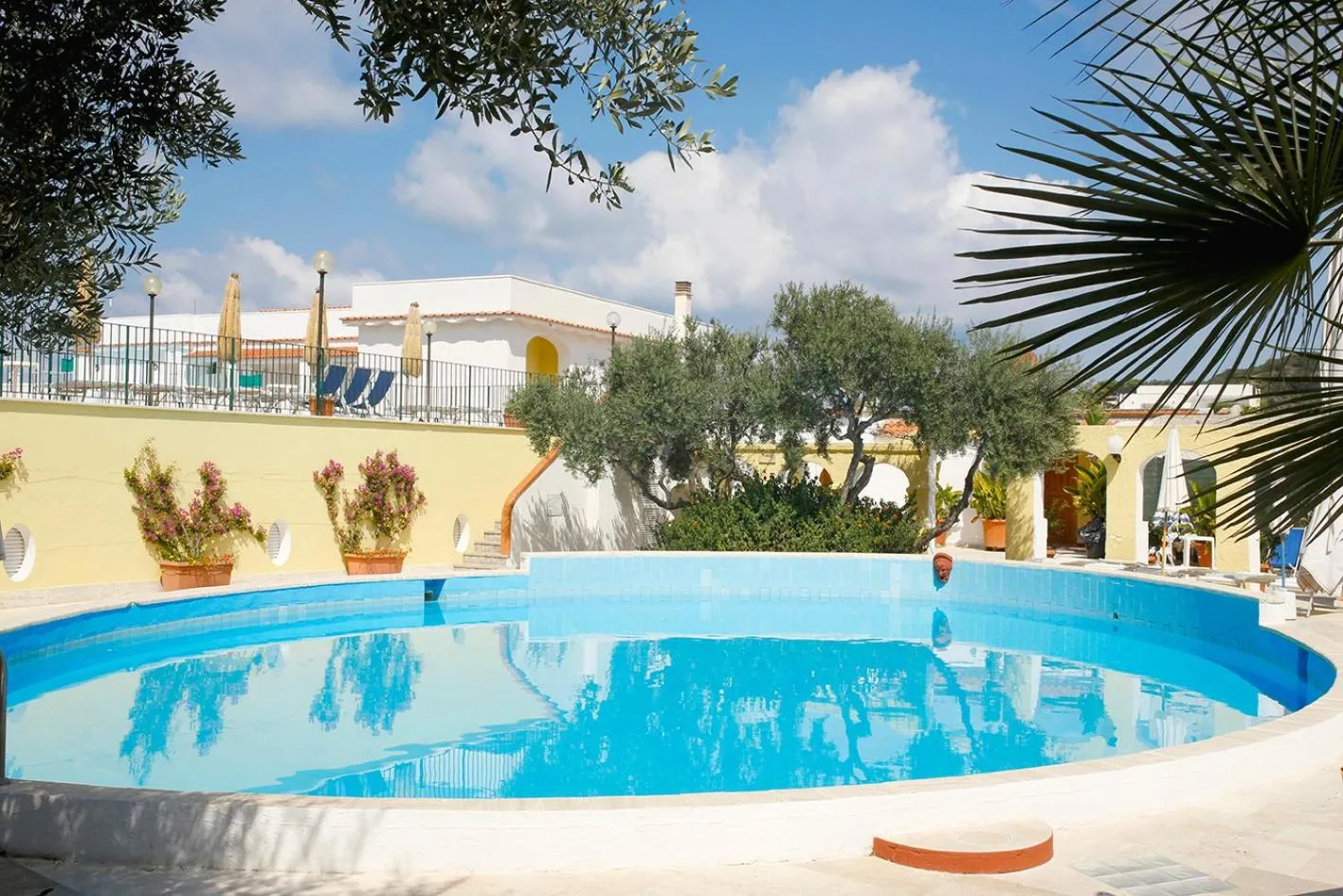 Swimming pool in Hotel La Scogliera