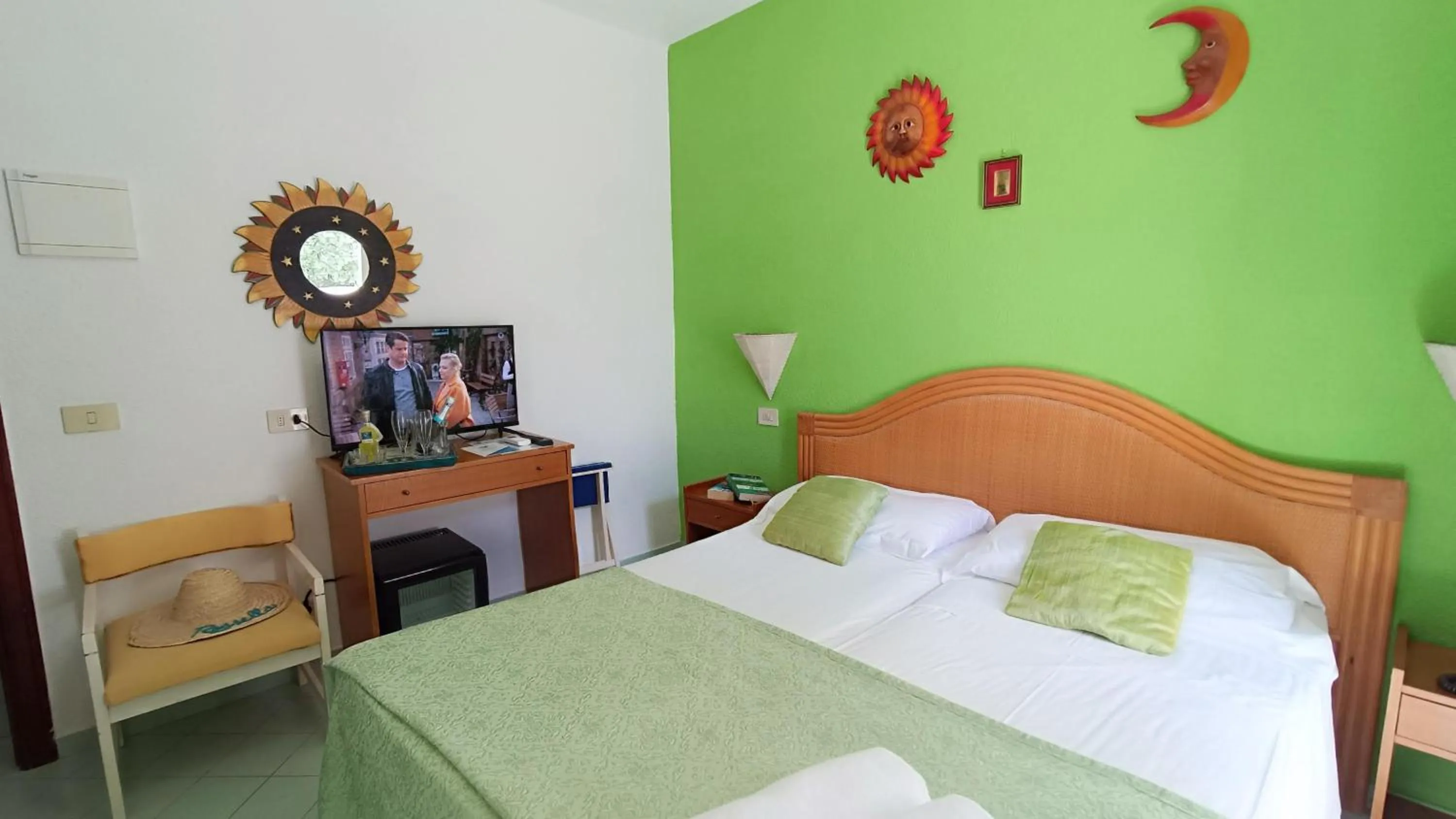 Bedroom, Bed in Hotel La Scogliera