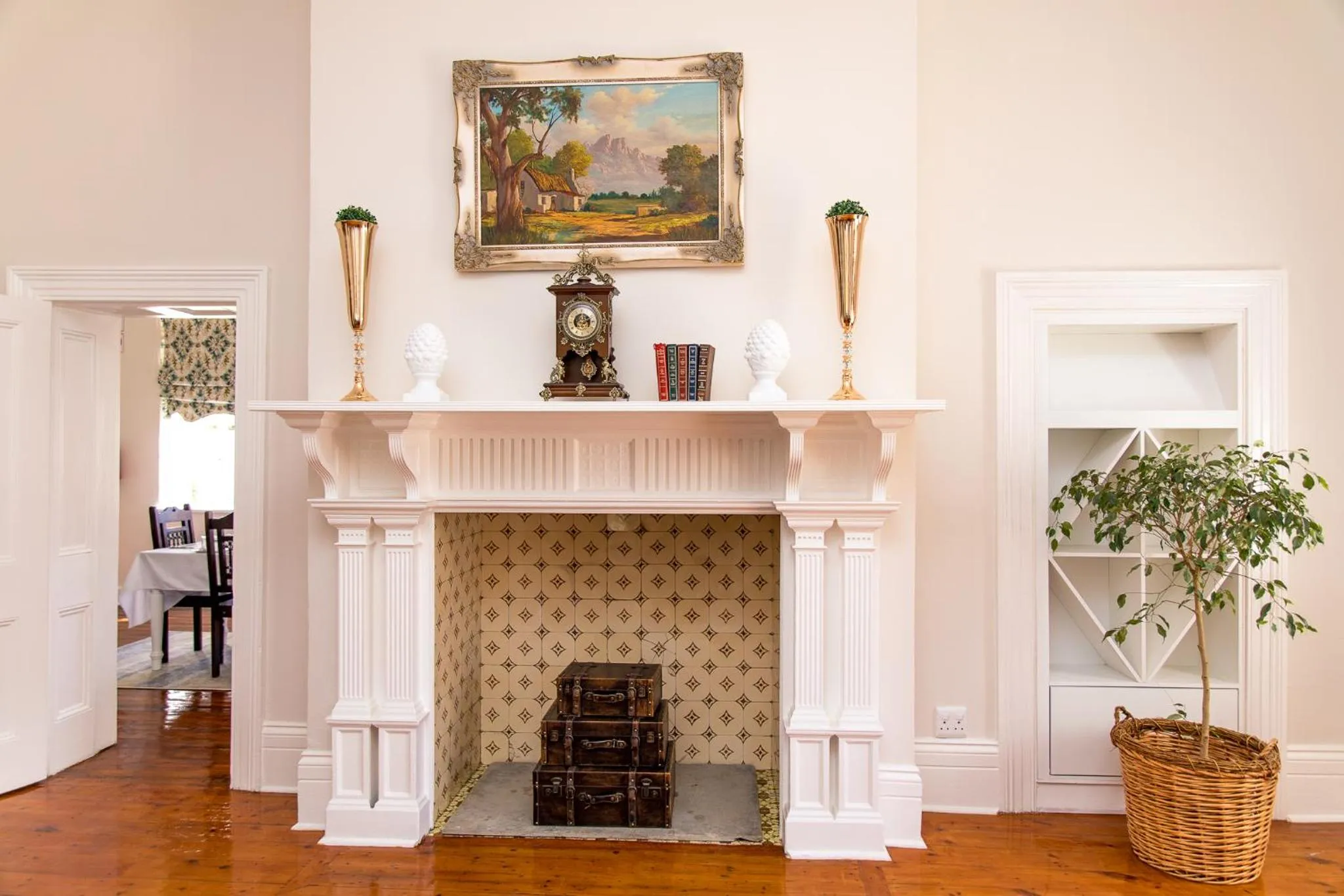 flat iron in Herberg Manor