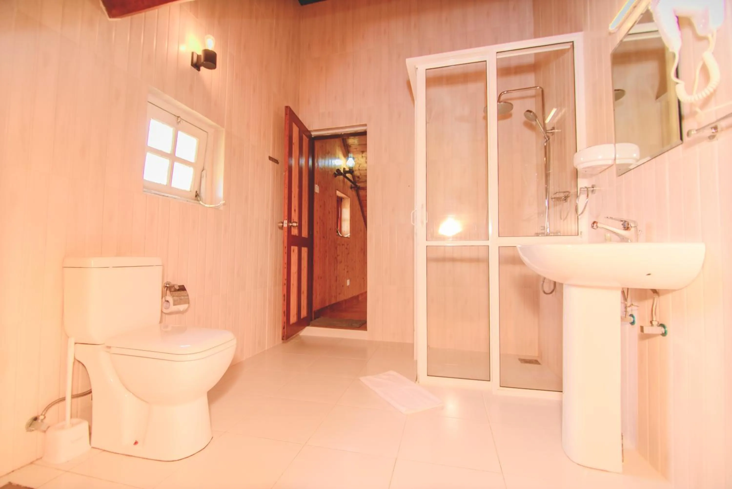 Bathroom in Sarah Cottage Nuwara Eliya