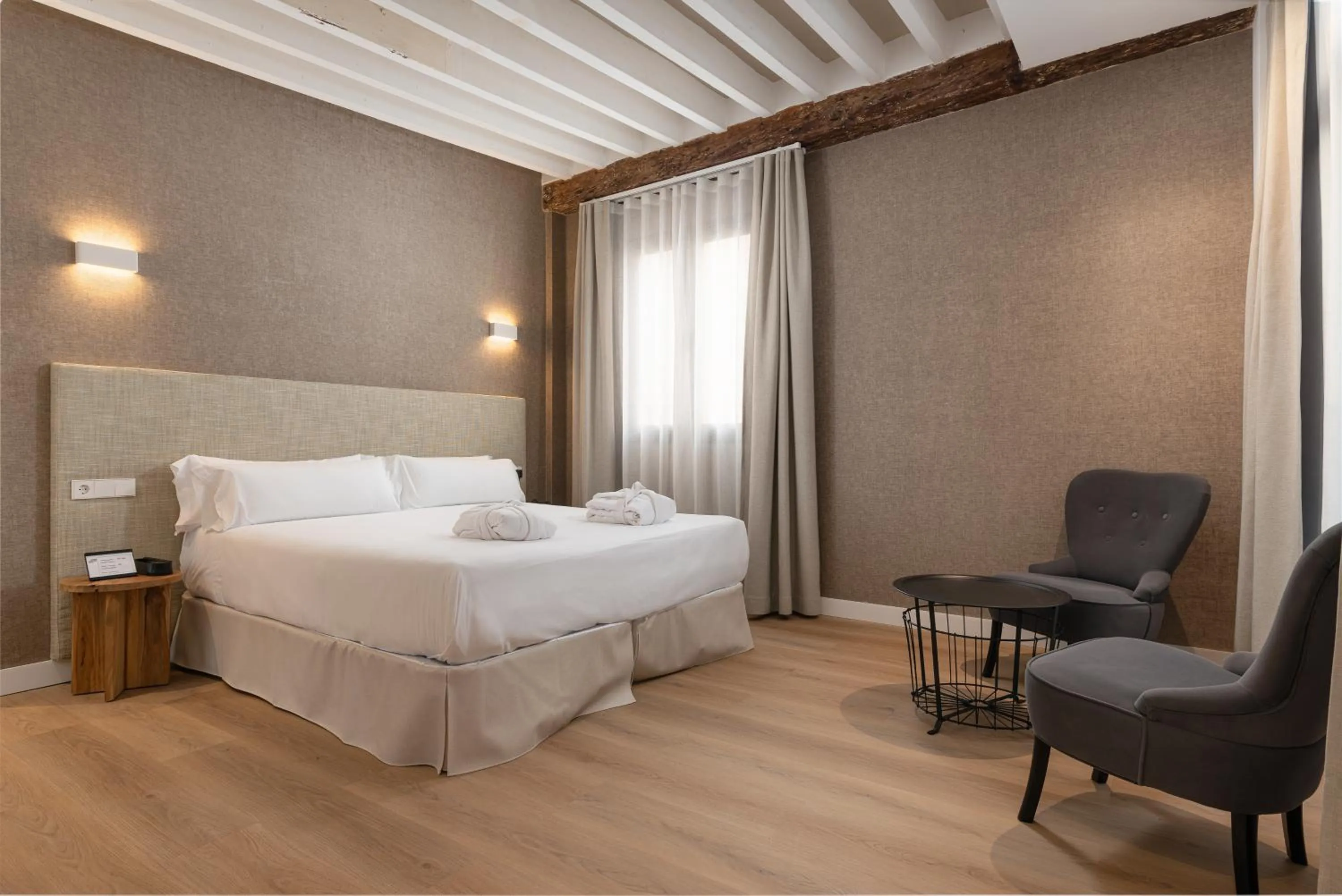 Bedroom, Bed in Brondo Architect Hotel