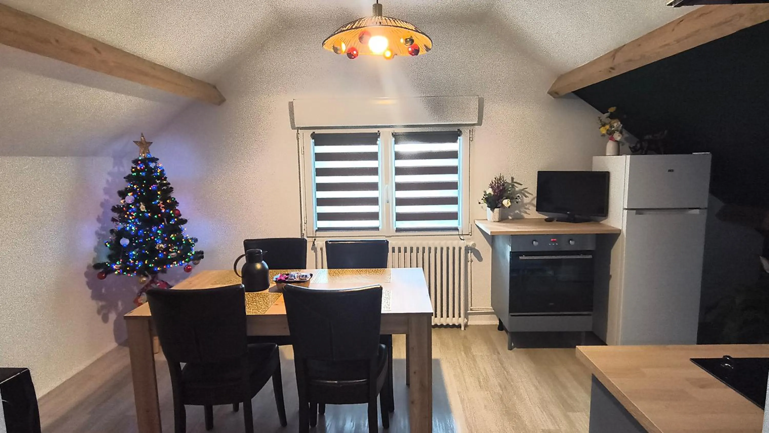 Dining area in La Girouardière
