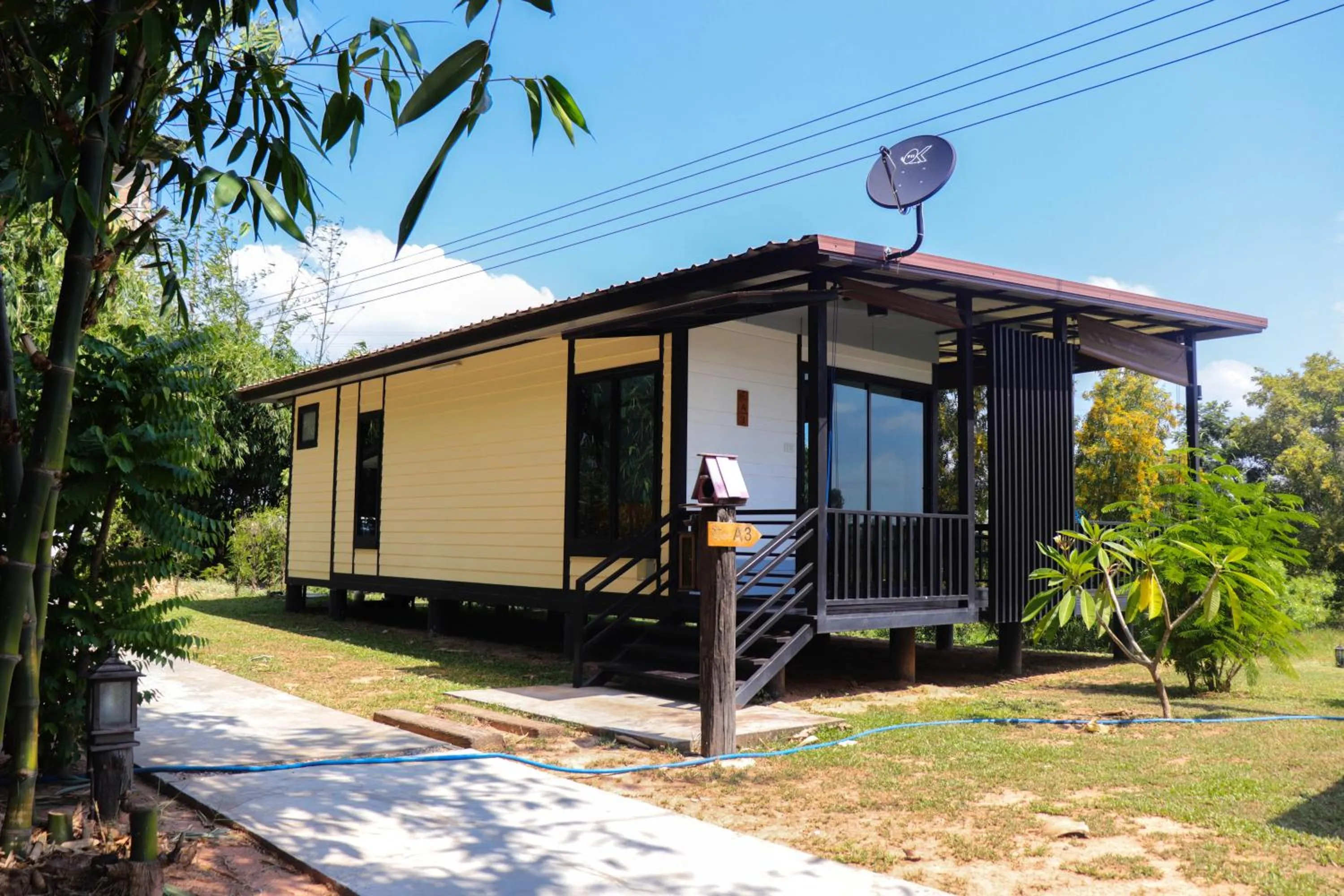 Mae On Village Resort