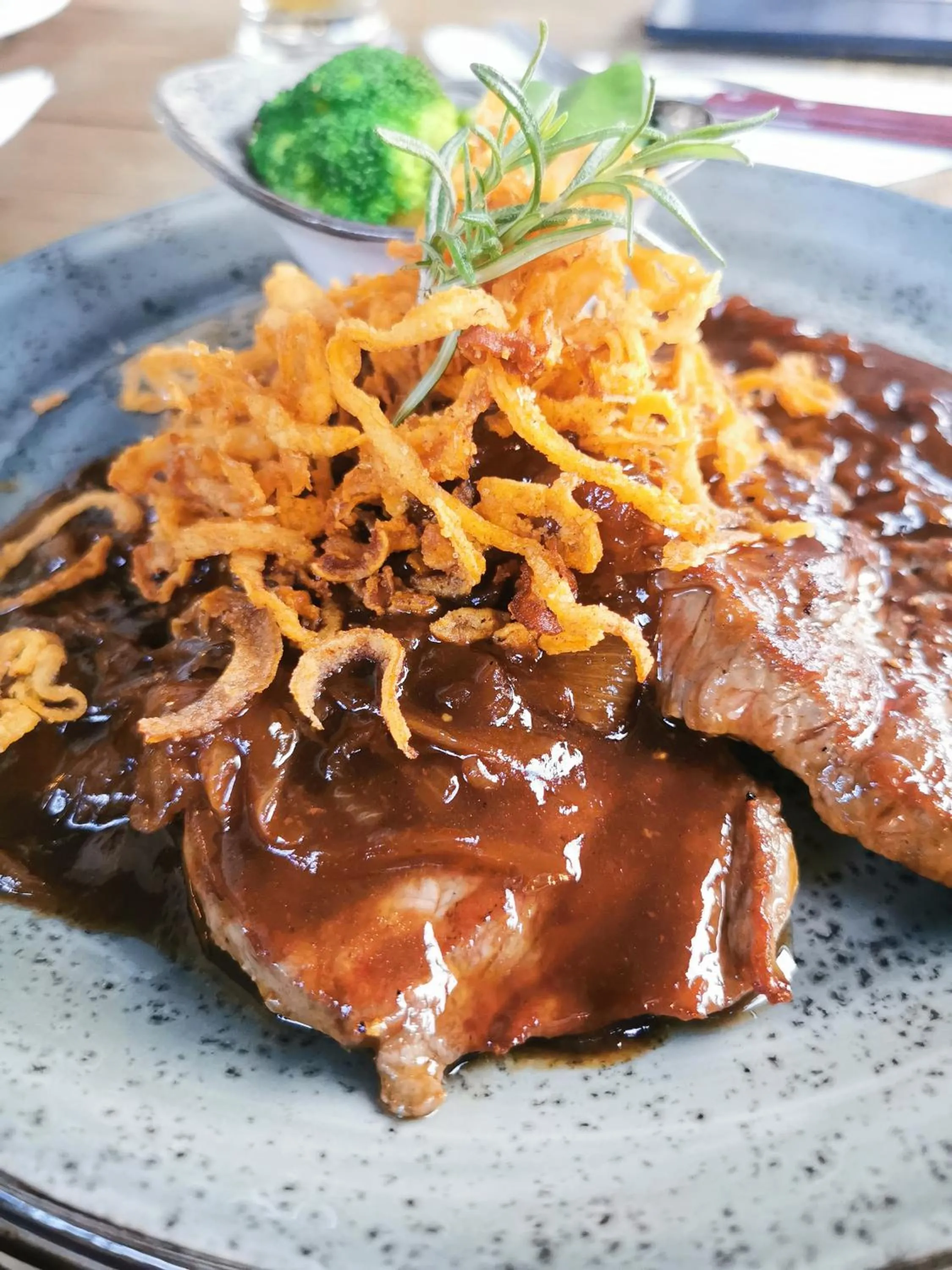 Restaurant/places to eat in Stadthotel EGGERBRÄU