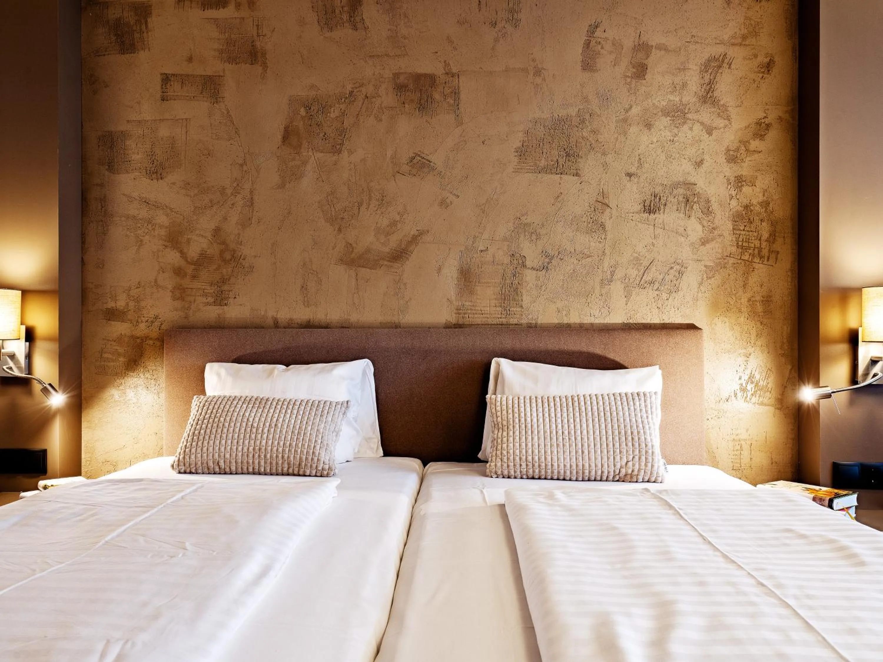 Photo of the whole room, Bed in Stadthotel EGGERBRÄU