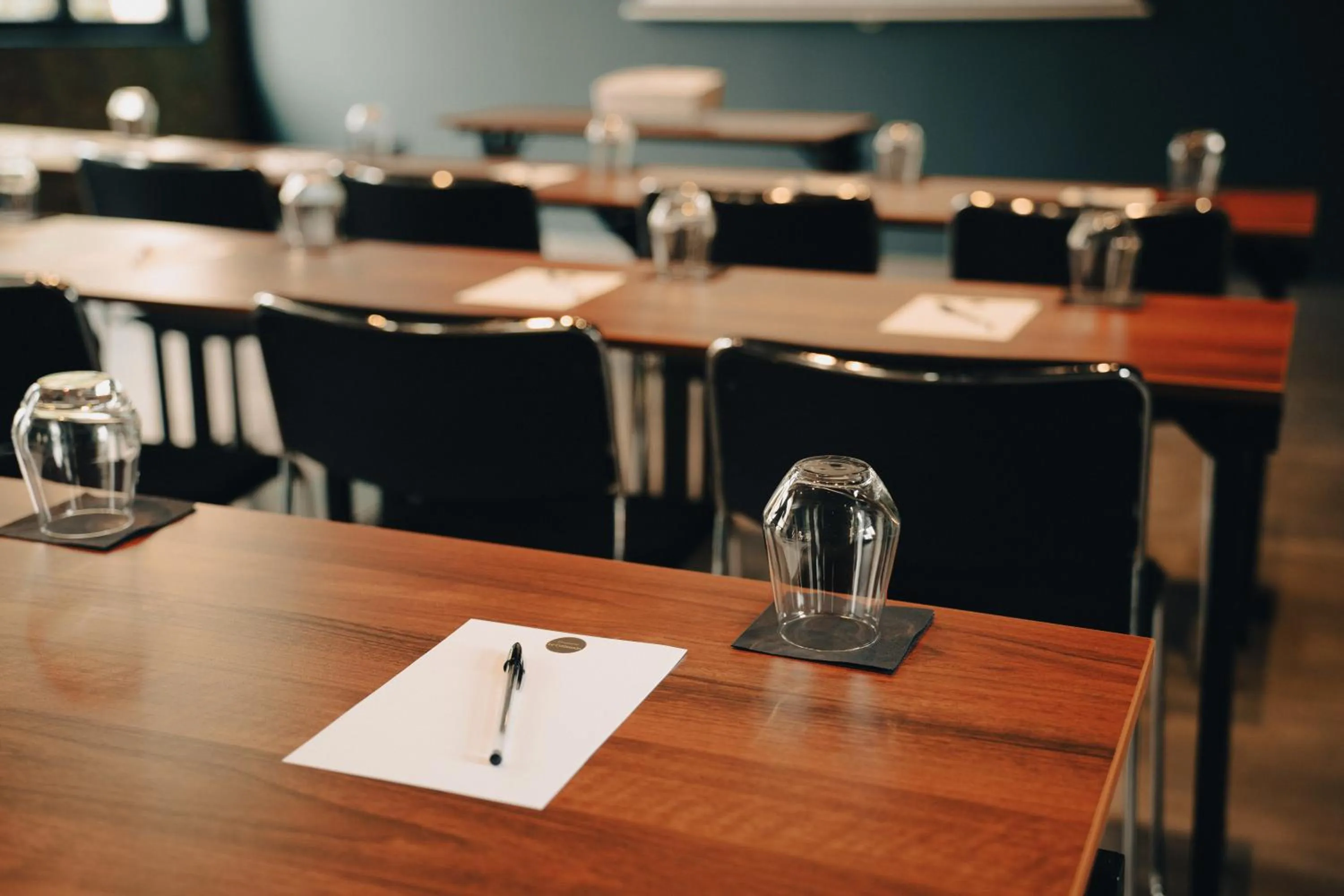 Meeting/conference room in Hôtel le Corbusson Laval Ouest
