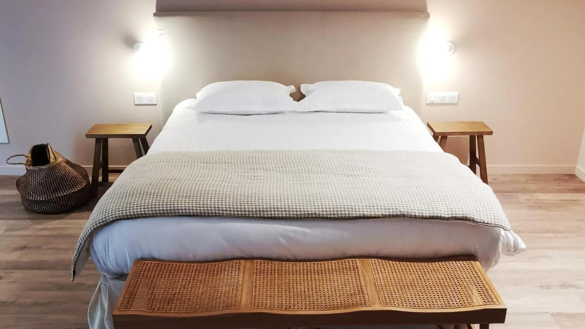 Bed in Hôtel le Corbusson
