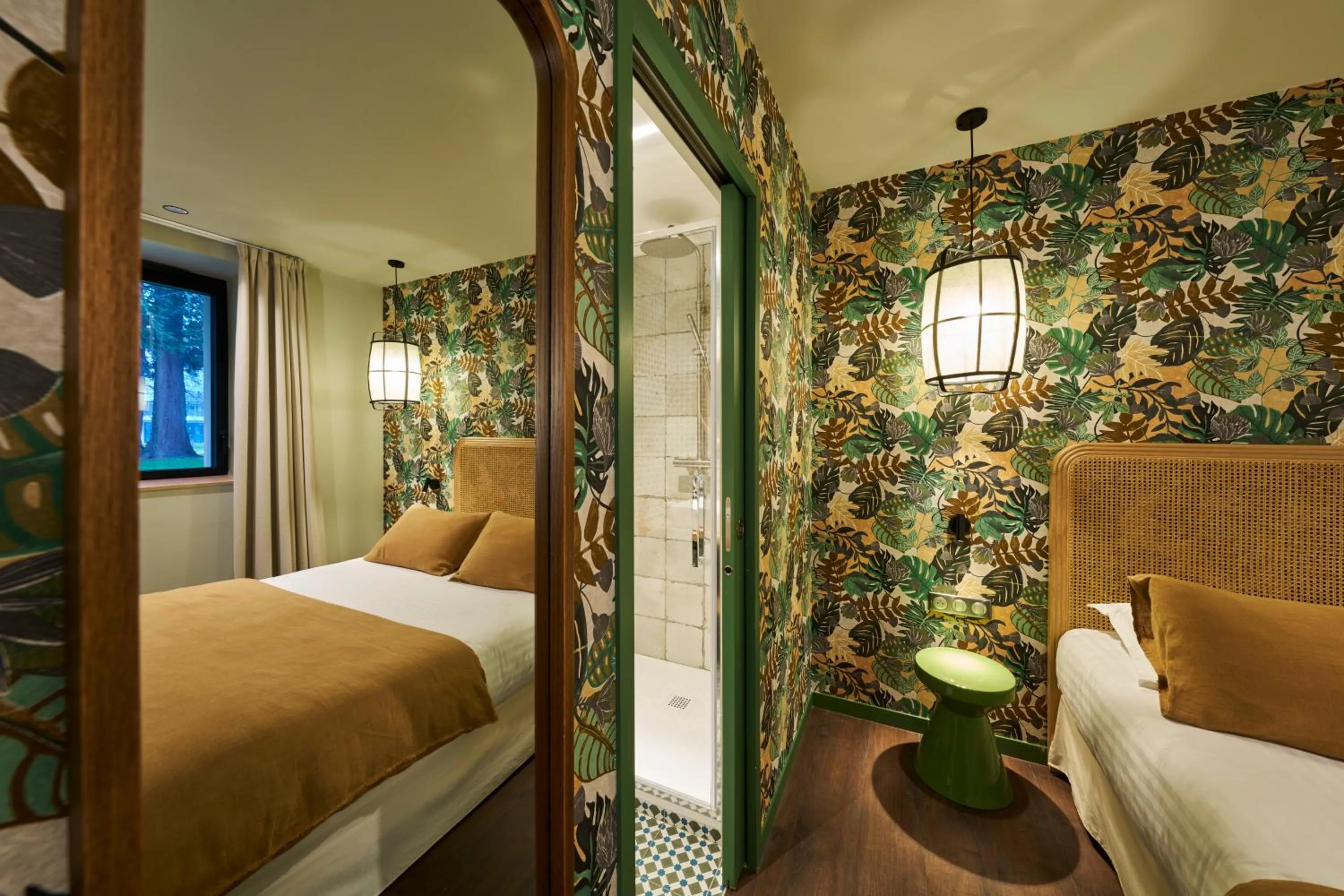 Photo of the whole room, Bed in Hôtel le Corbusson Laval Ouest