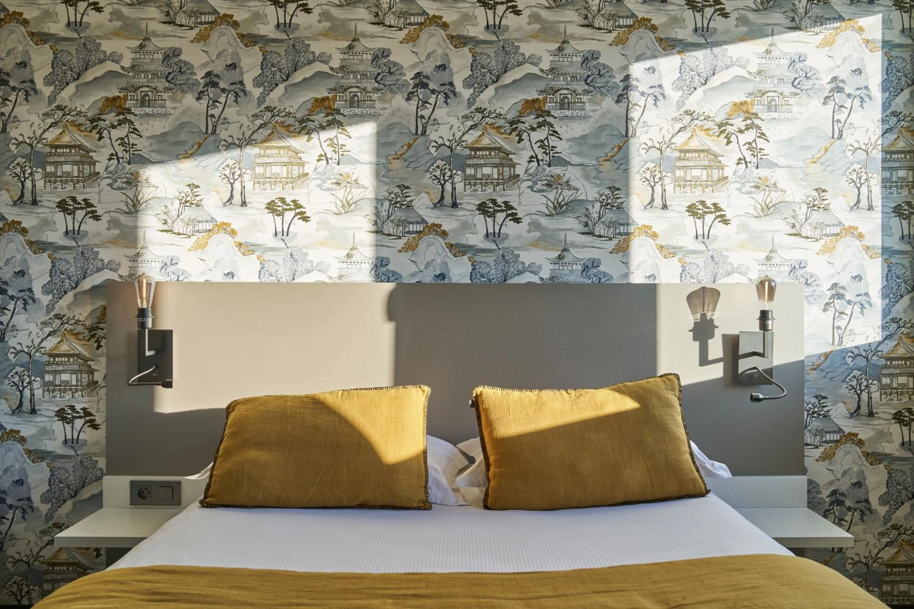 Bed in Hôtel le Corbusson Laval Ouest