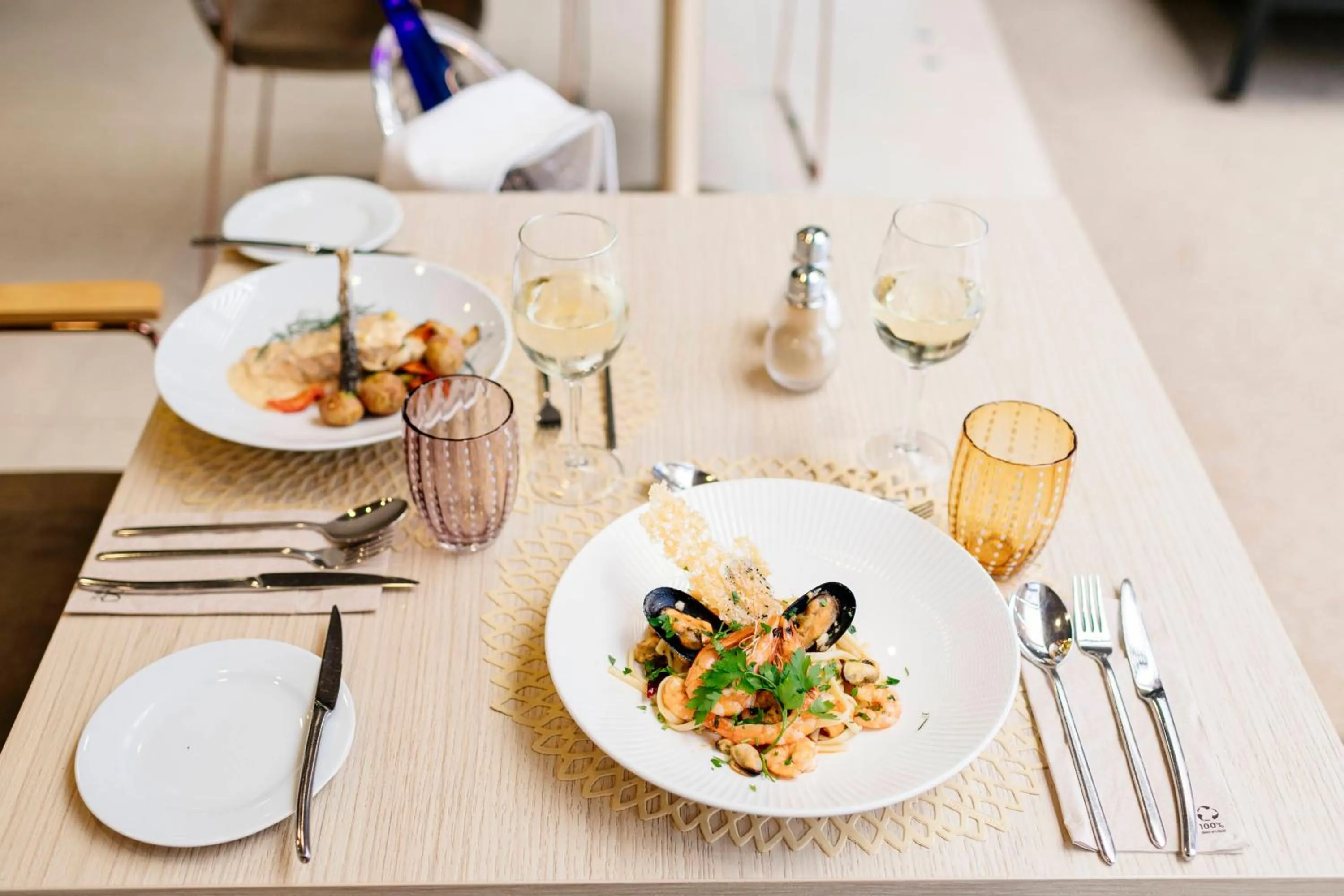 Restaurant/places to eat in HD Beach Resort