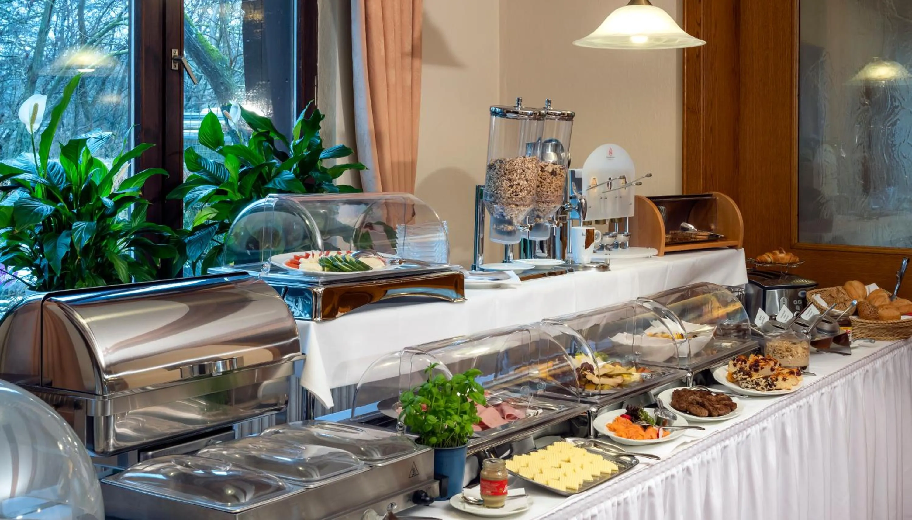 Restaurant/places to eat in Hotel Simonshof