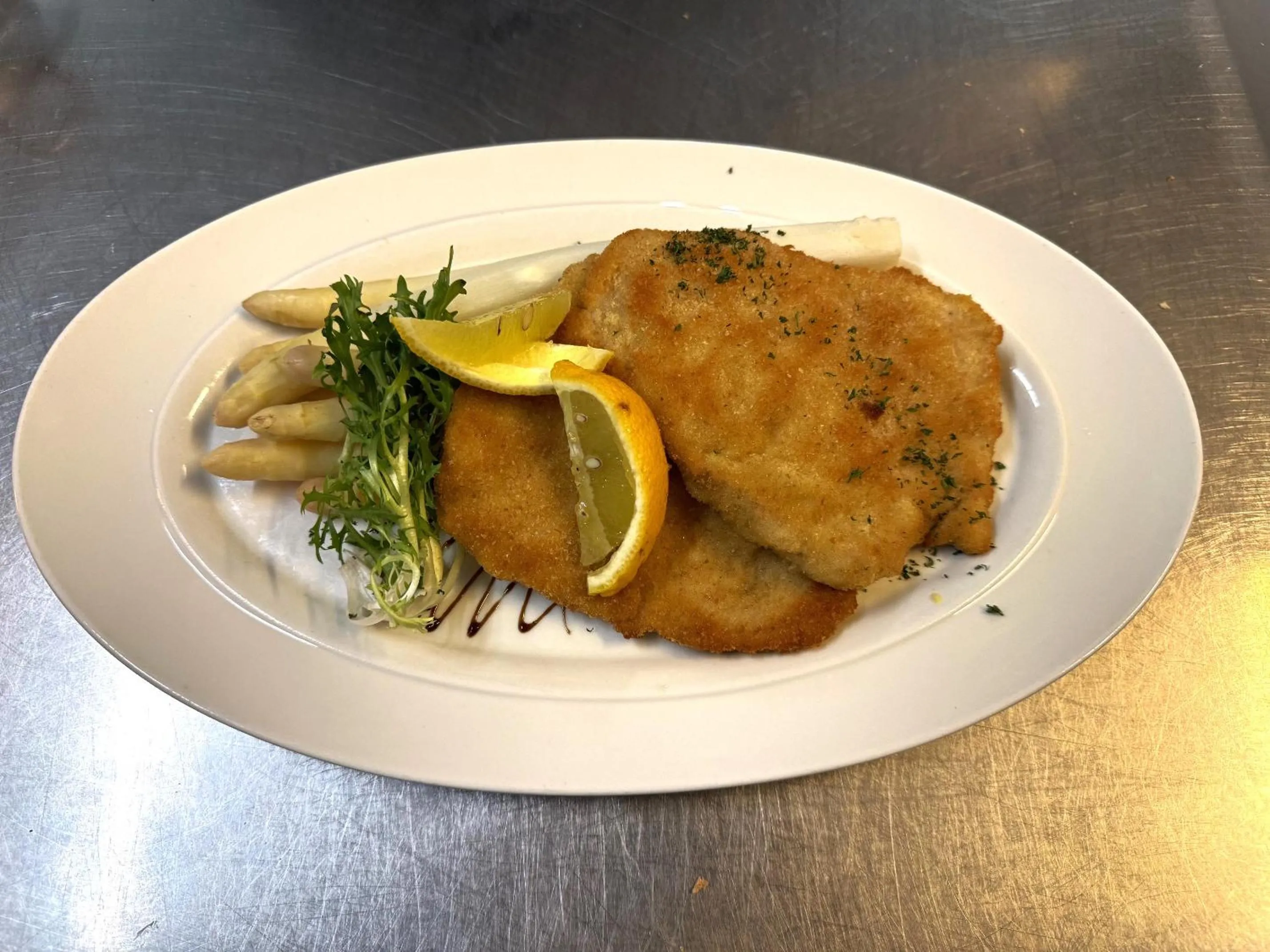 Food and drinks in Hotel Simonshof