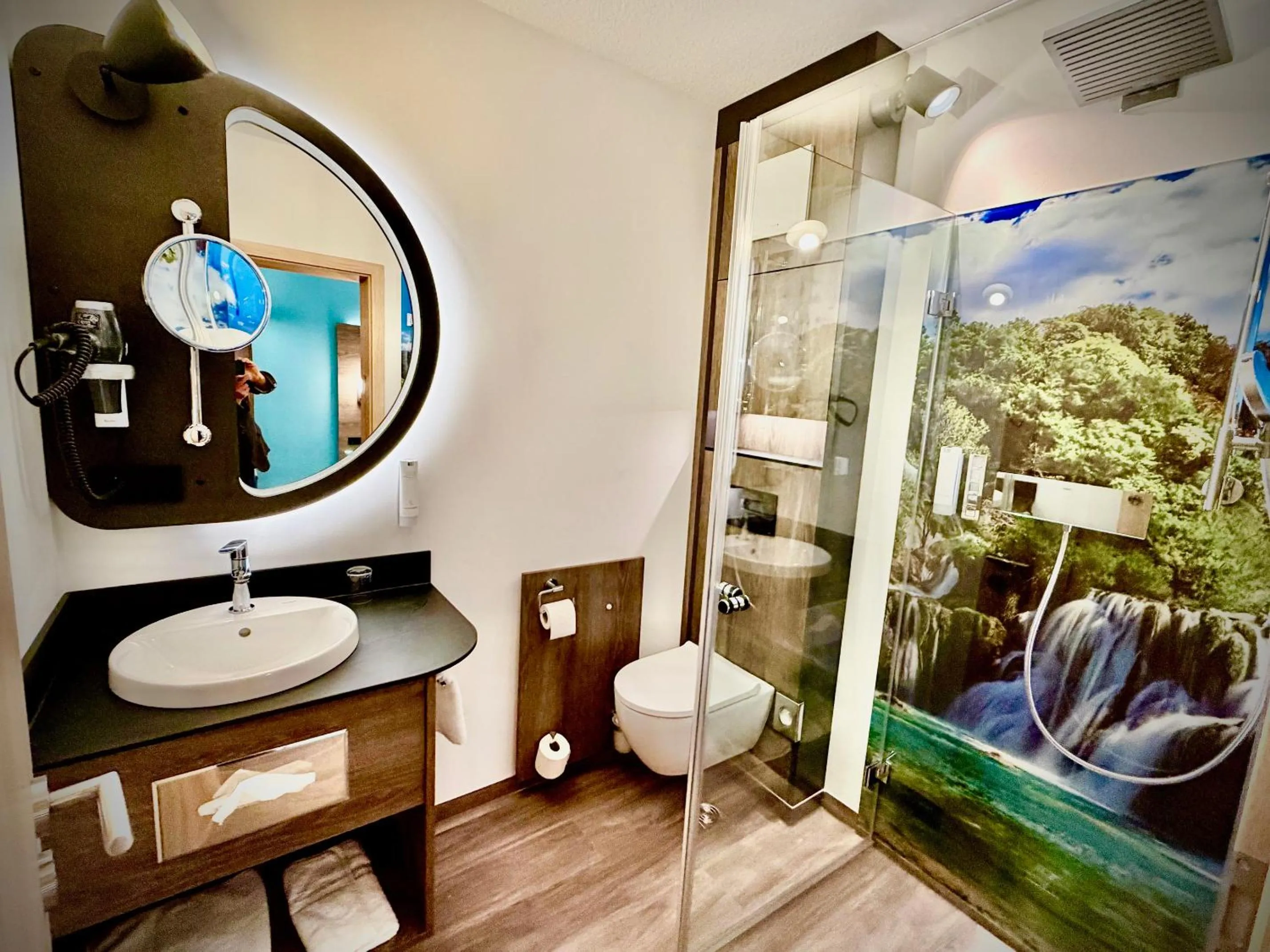 Bathroom in Hotel Simonshof