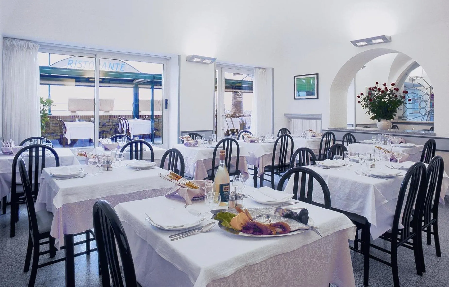 Restaurant/places to eat in Hotel Danio Lungomare