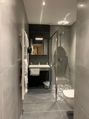 towels in Hotel-Restaurant St-Christophe