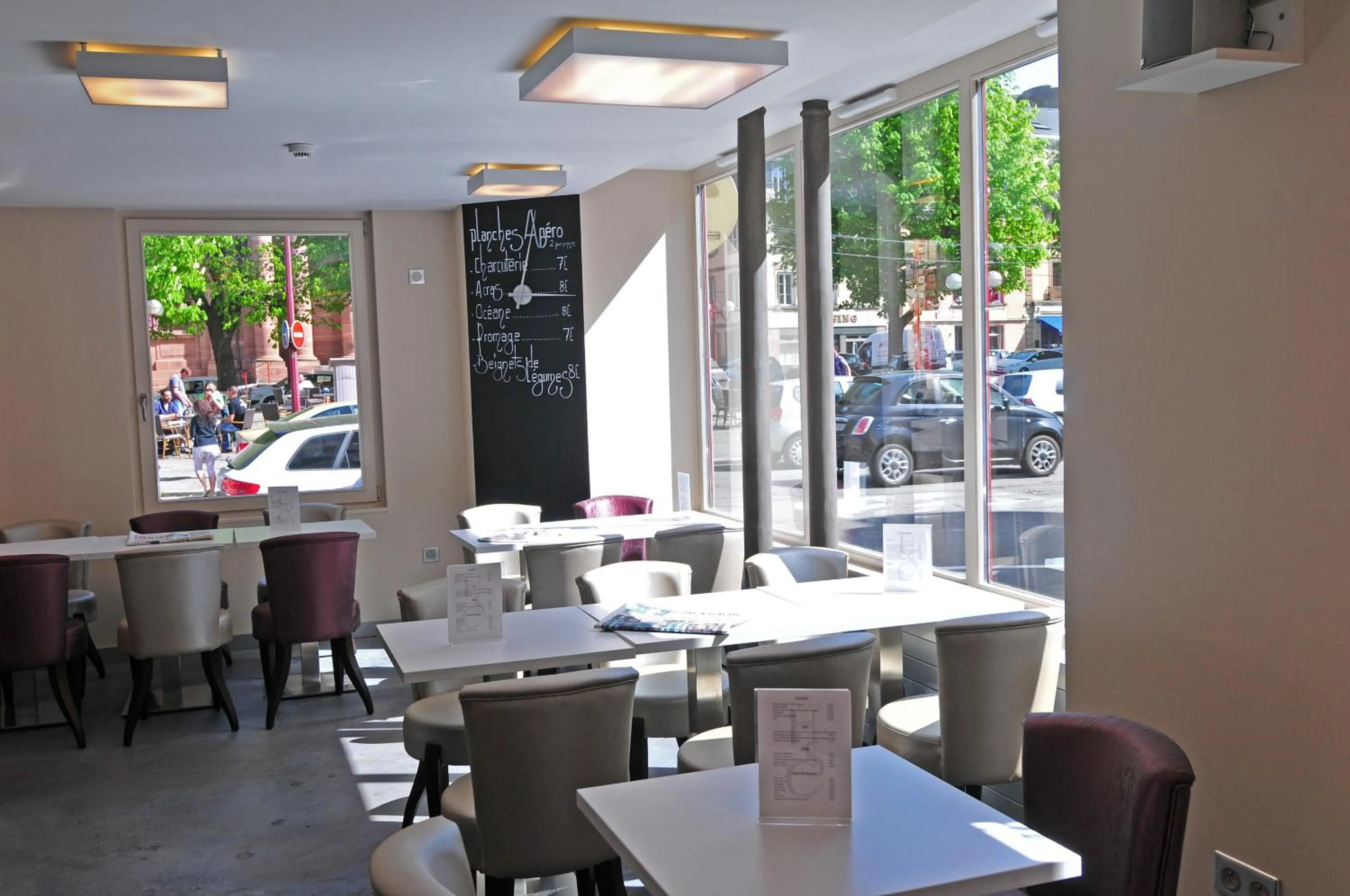 Restaurant/places to eat in Hotel-Restaurant St-Christophe