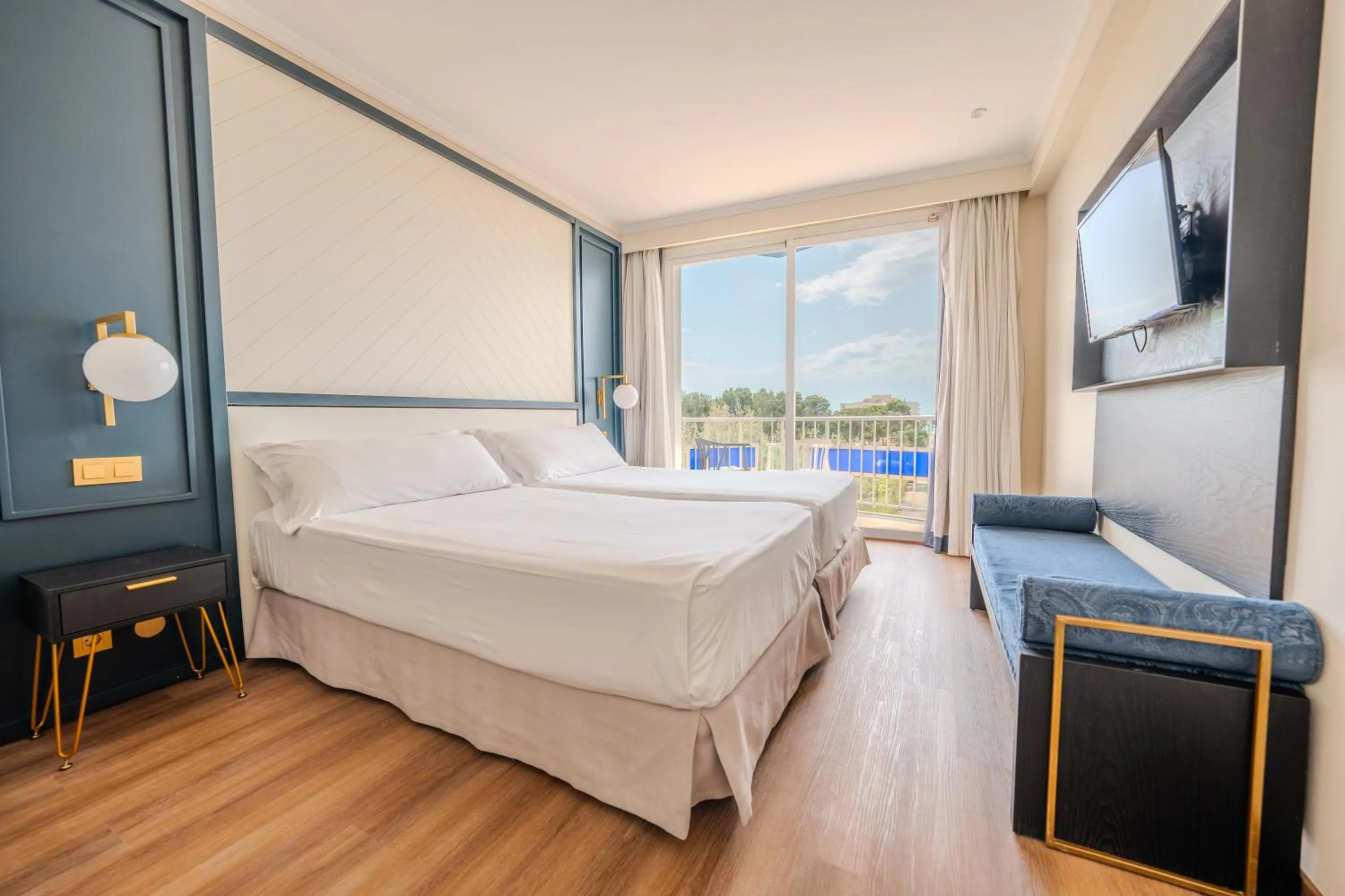 Bedroom, Bed in NURA Boreal