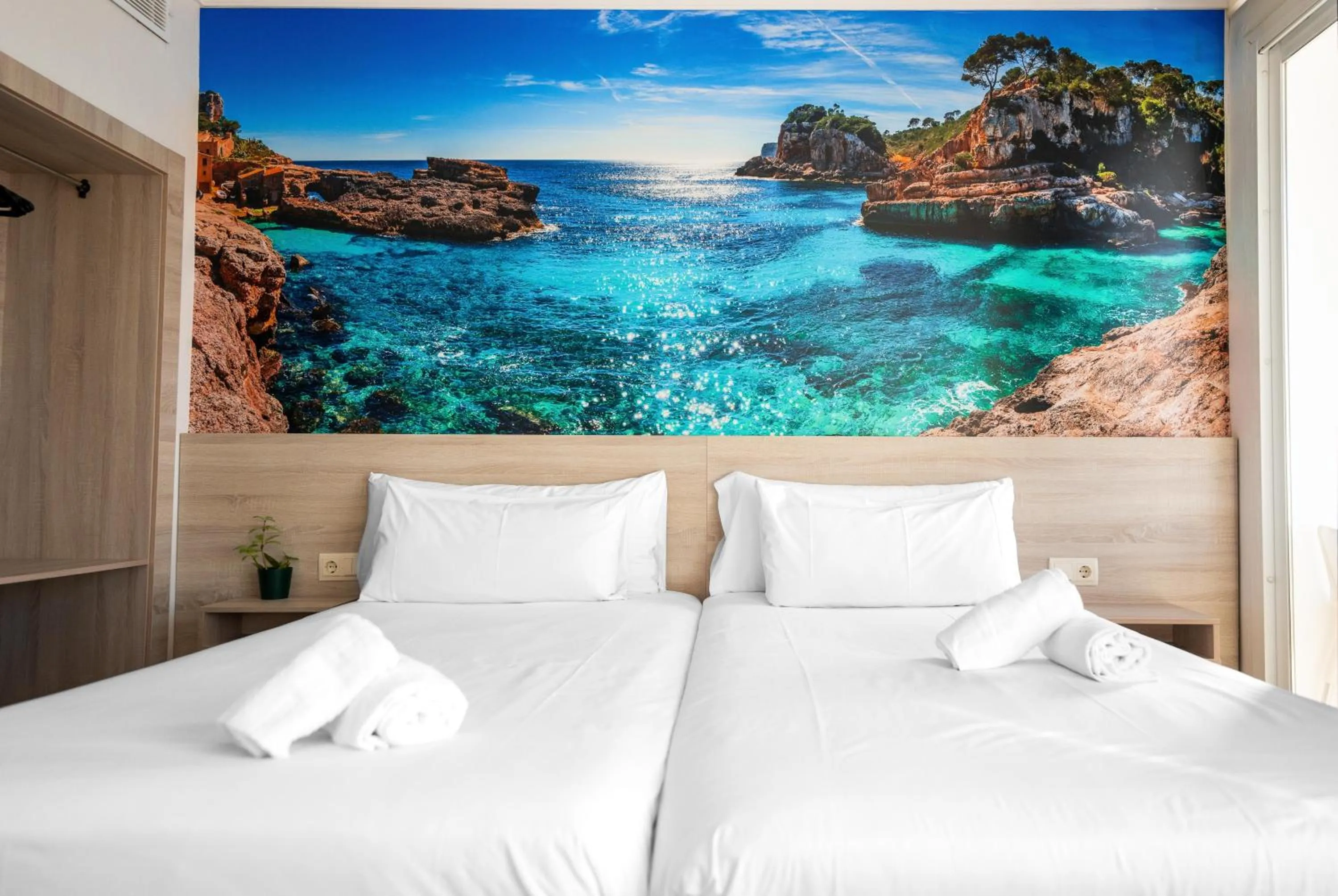 Photo of the whole room, Bed in NURA Boreal