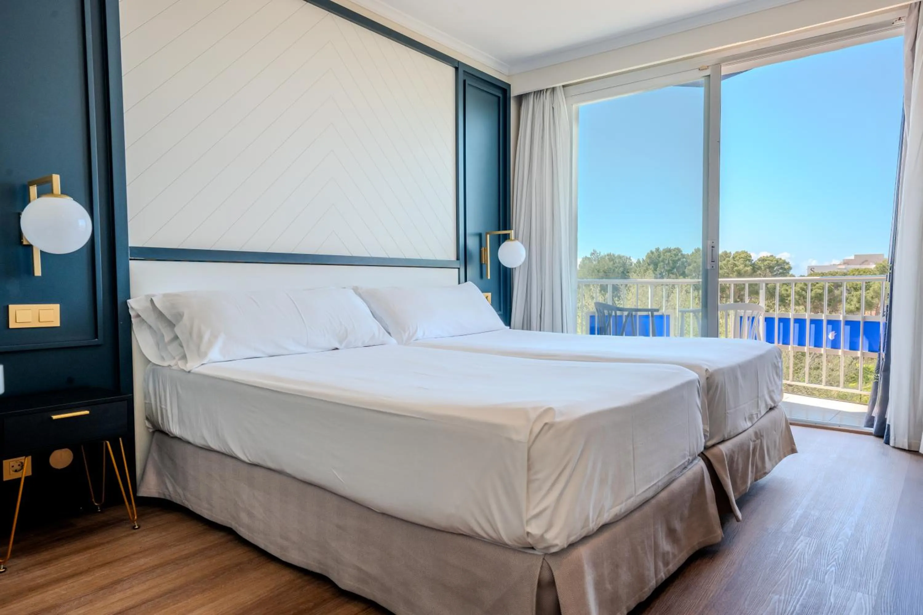 Bedroom, Bed in NURA Boreal