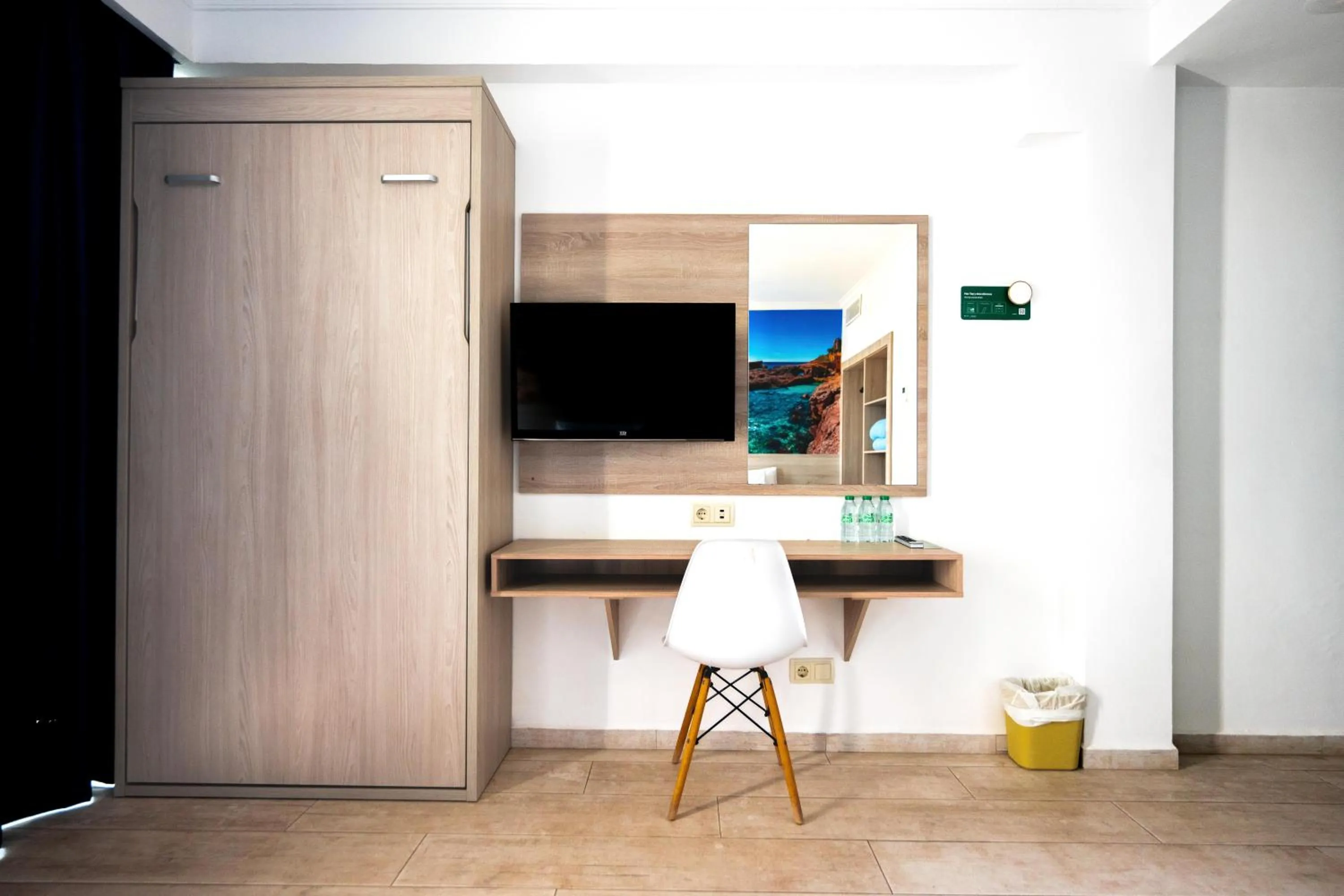 Photo of the whole room in NURA Boreal