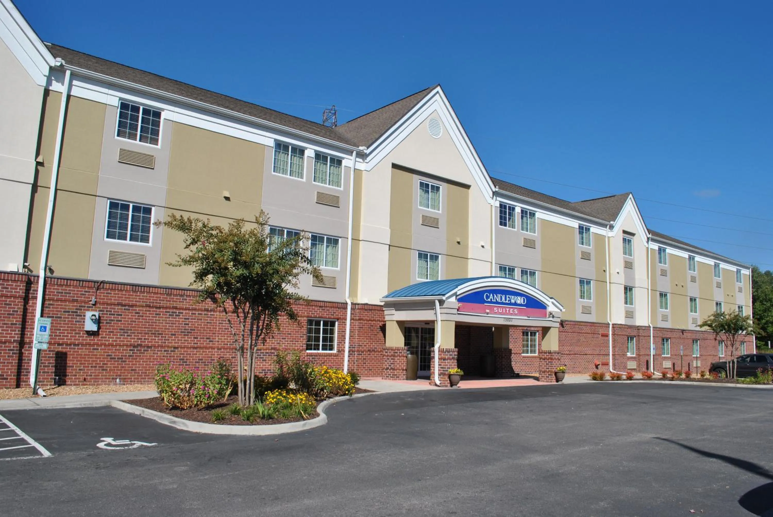 Property building in Candlewood Suites Colonial Heights - Fort Lee by IHG