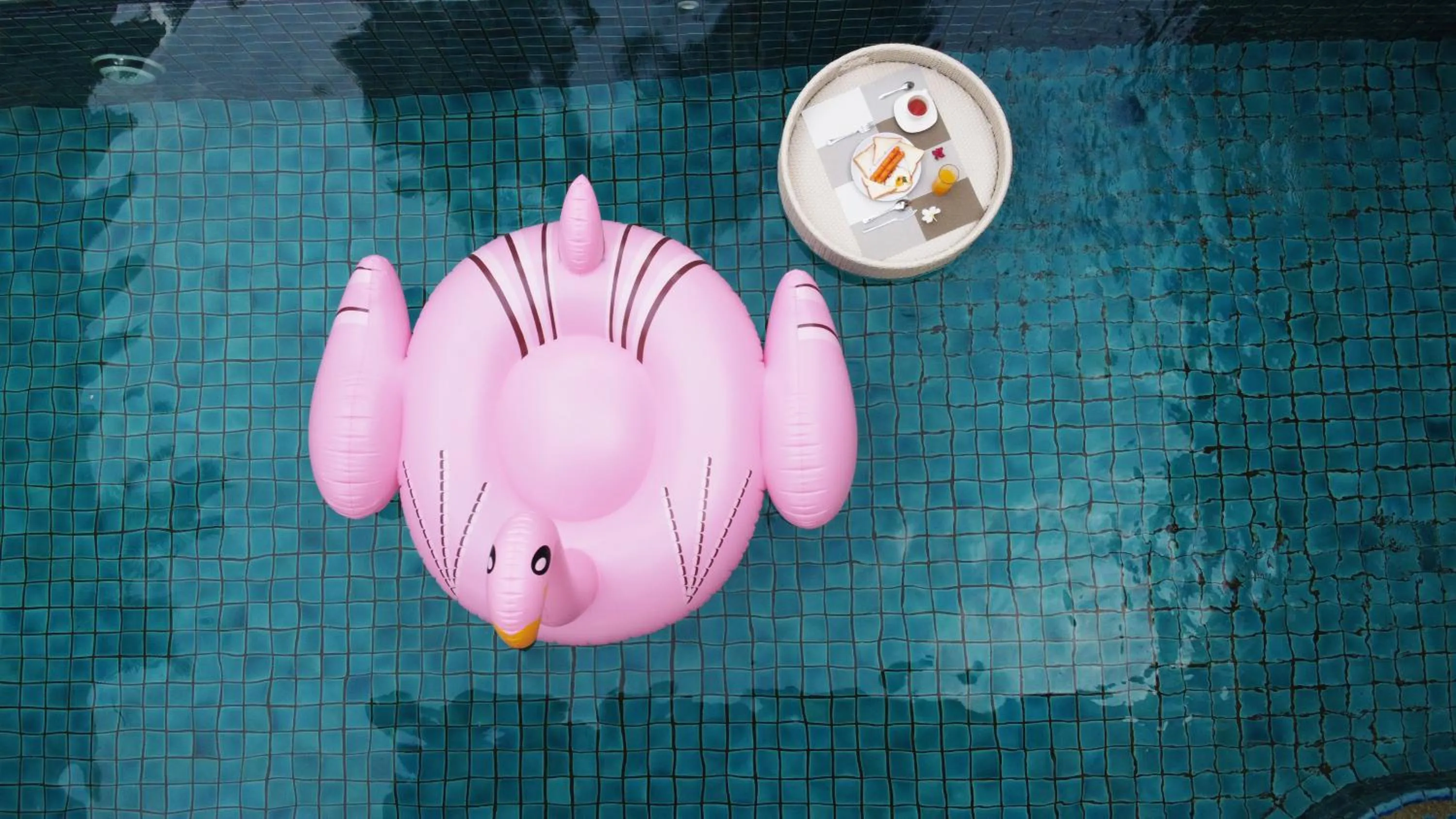 Swimming pool in ปุณณภา พูล วิลล่า พัทยา Punnapha Pool Villa Pattaya