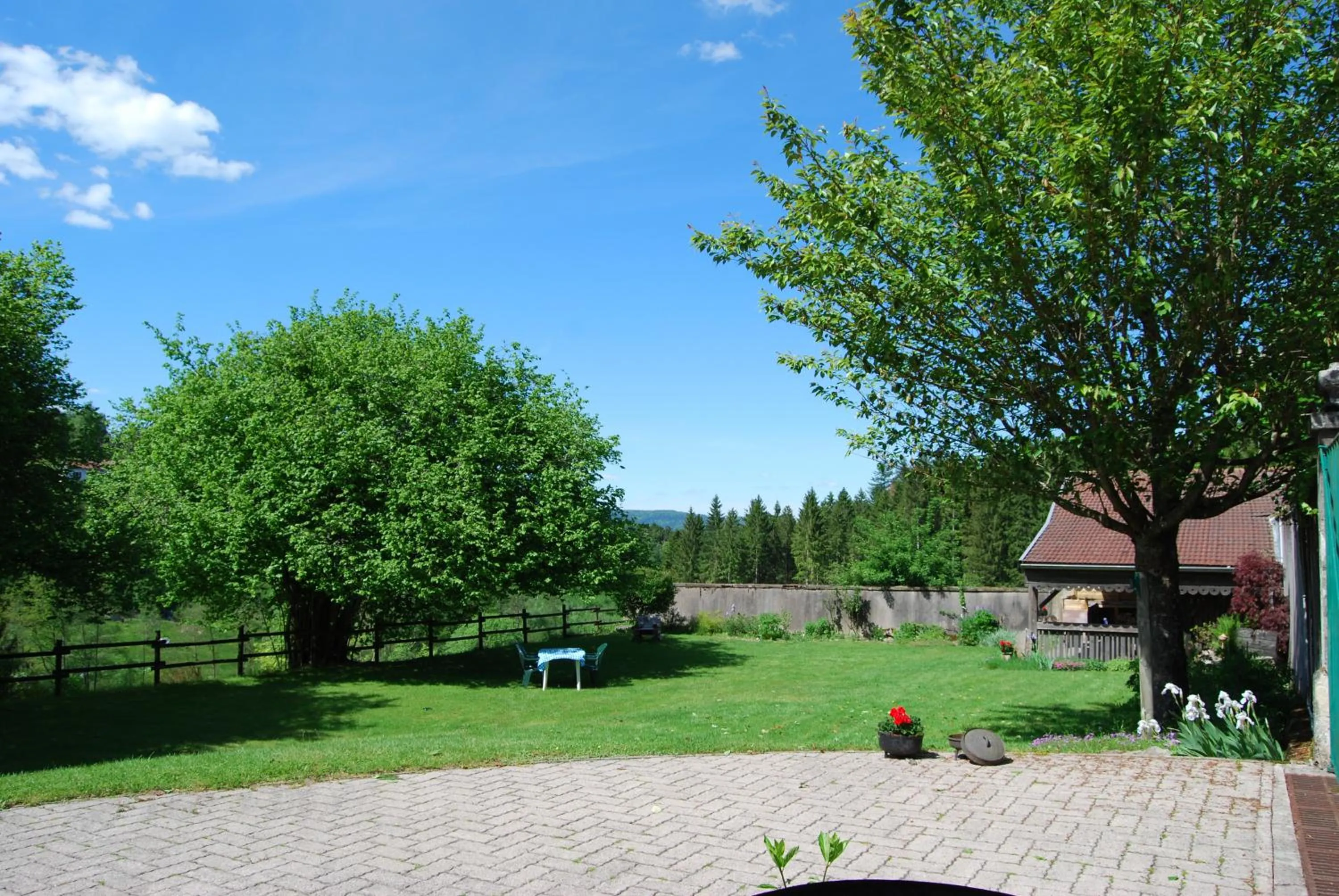 Garden in Chambre d'hôtes Kieffer Le Grand Bienfaisy