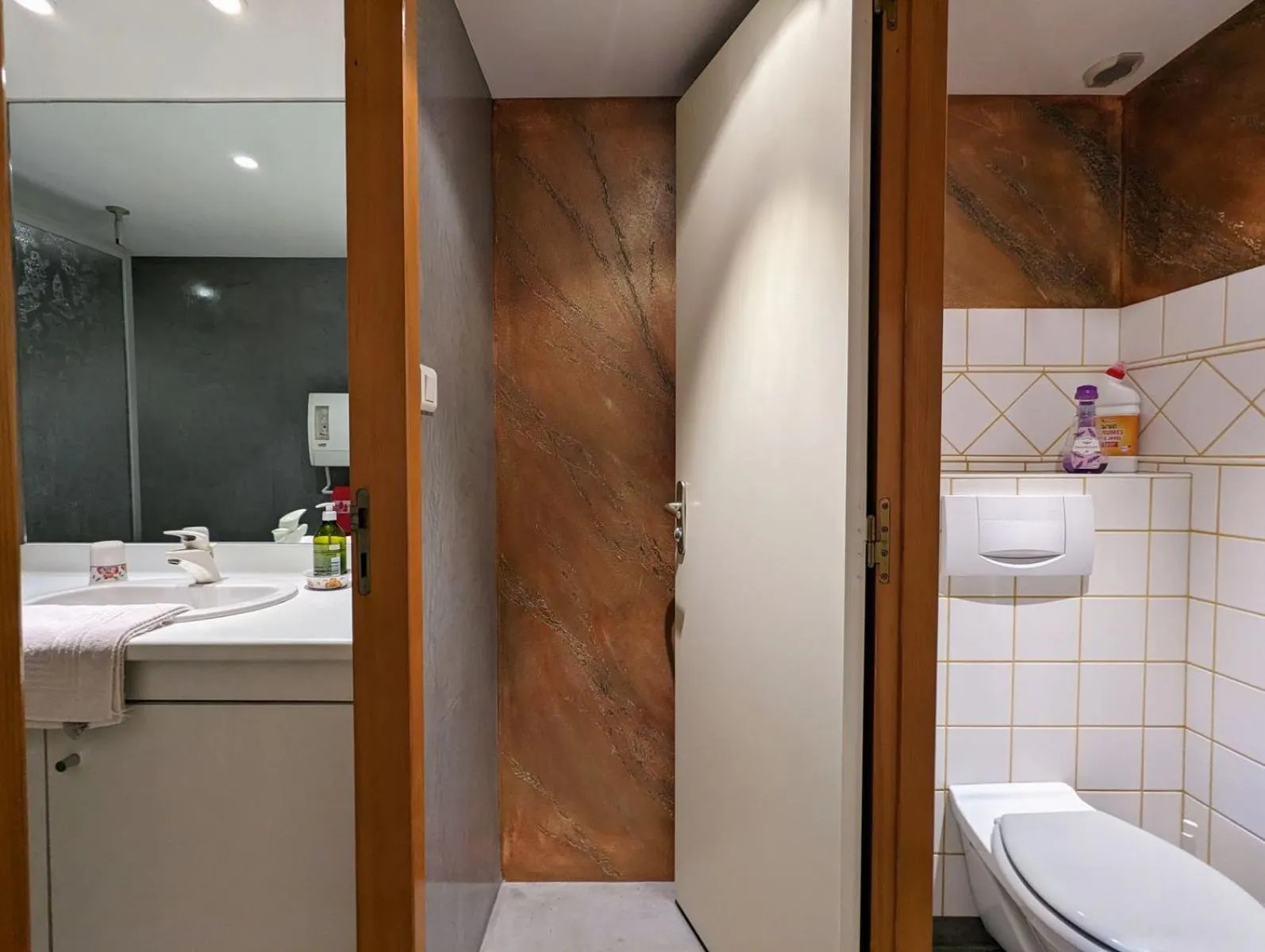 Bathroom in Chambre d'hôtes Kieffer Le Grand Bienfaisy