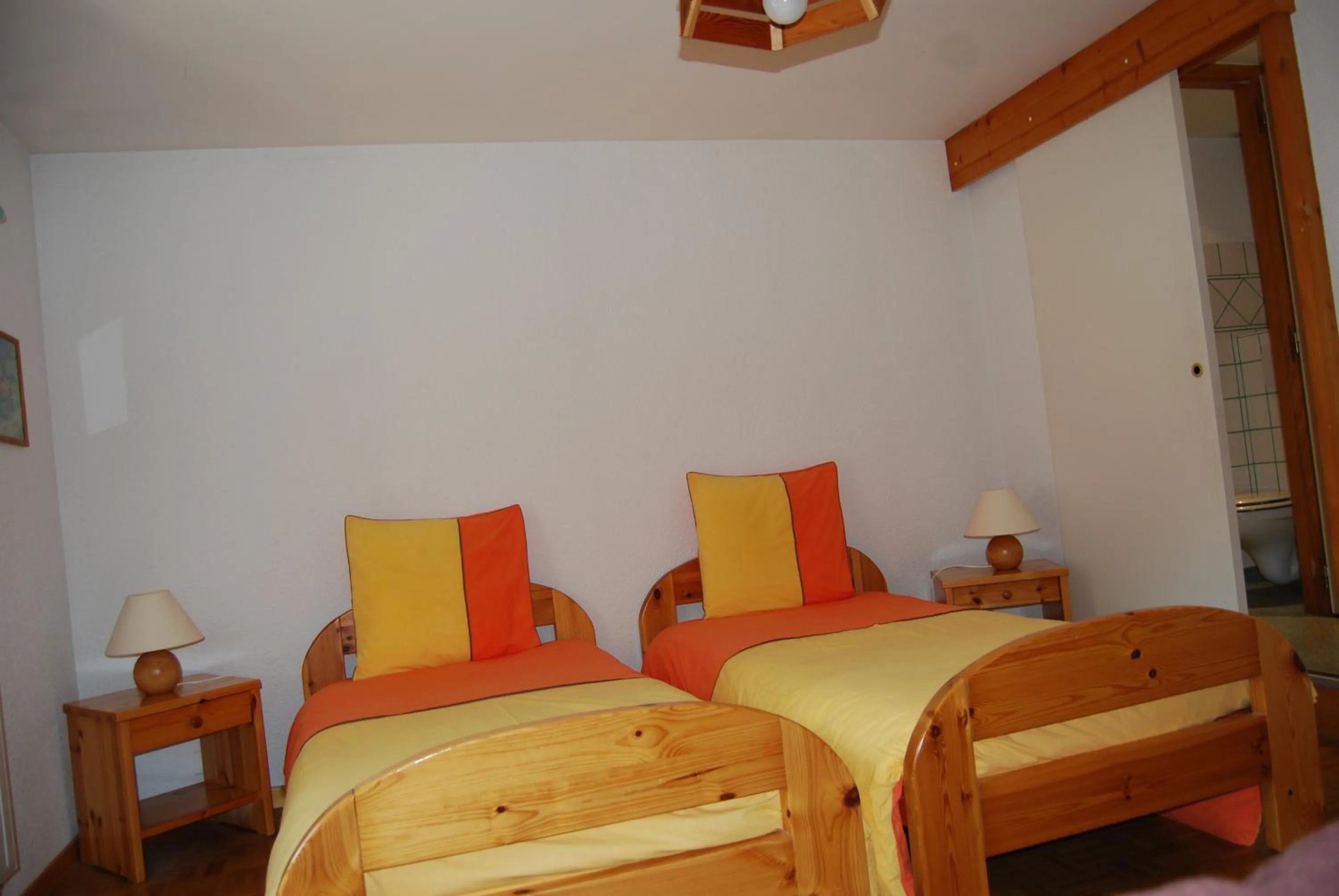 Photo of the whole room, Bed in Chambre d'hôtes Kieffer Le Grand Bienfaisy