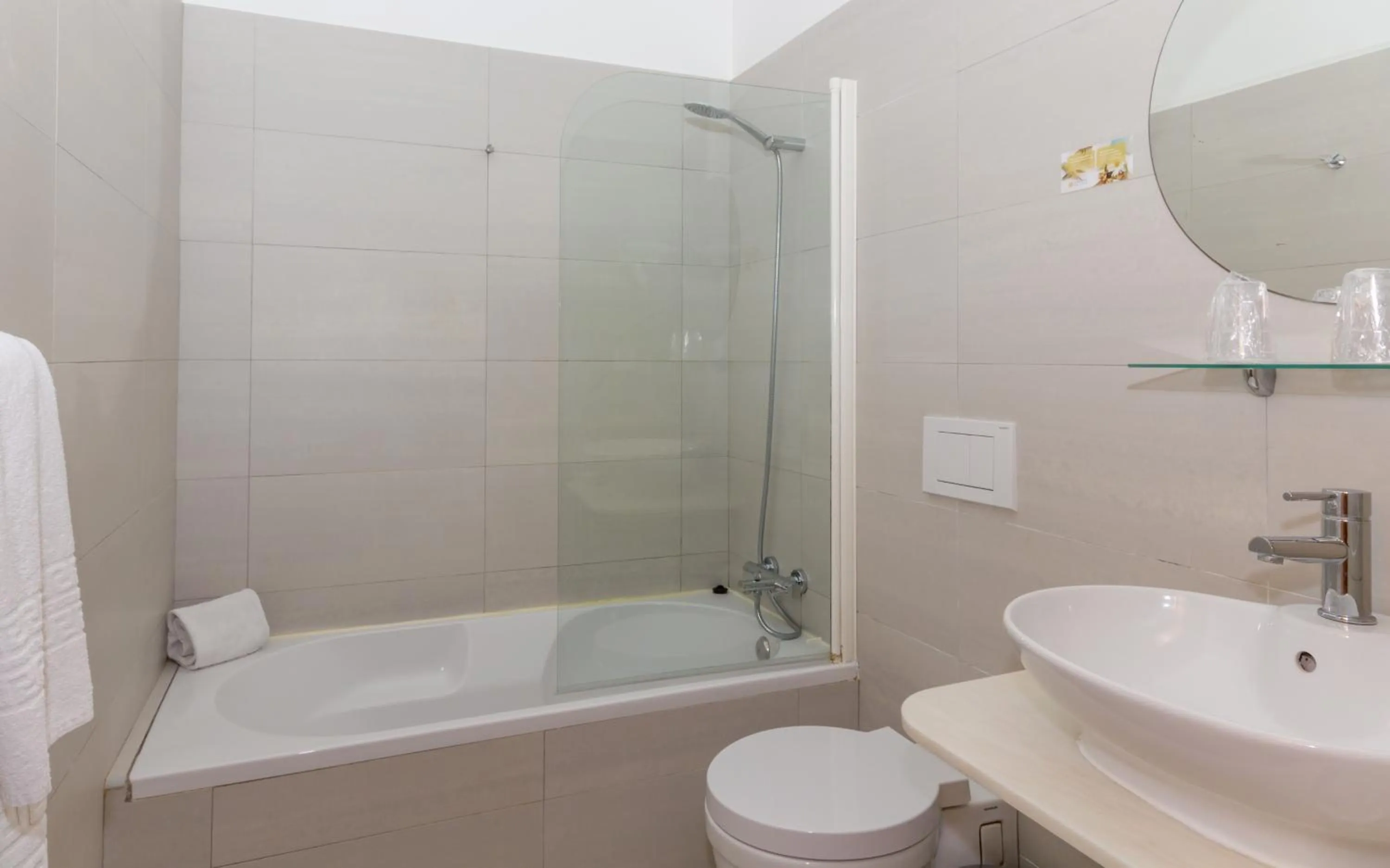 Toilet in Mareta View - Boutique Bed & Breakfast