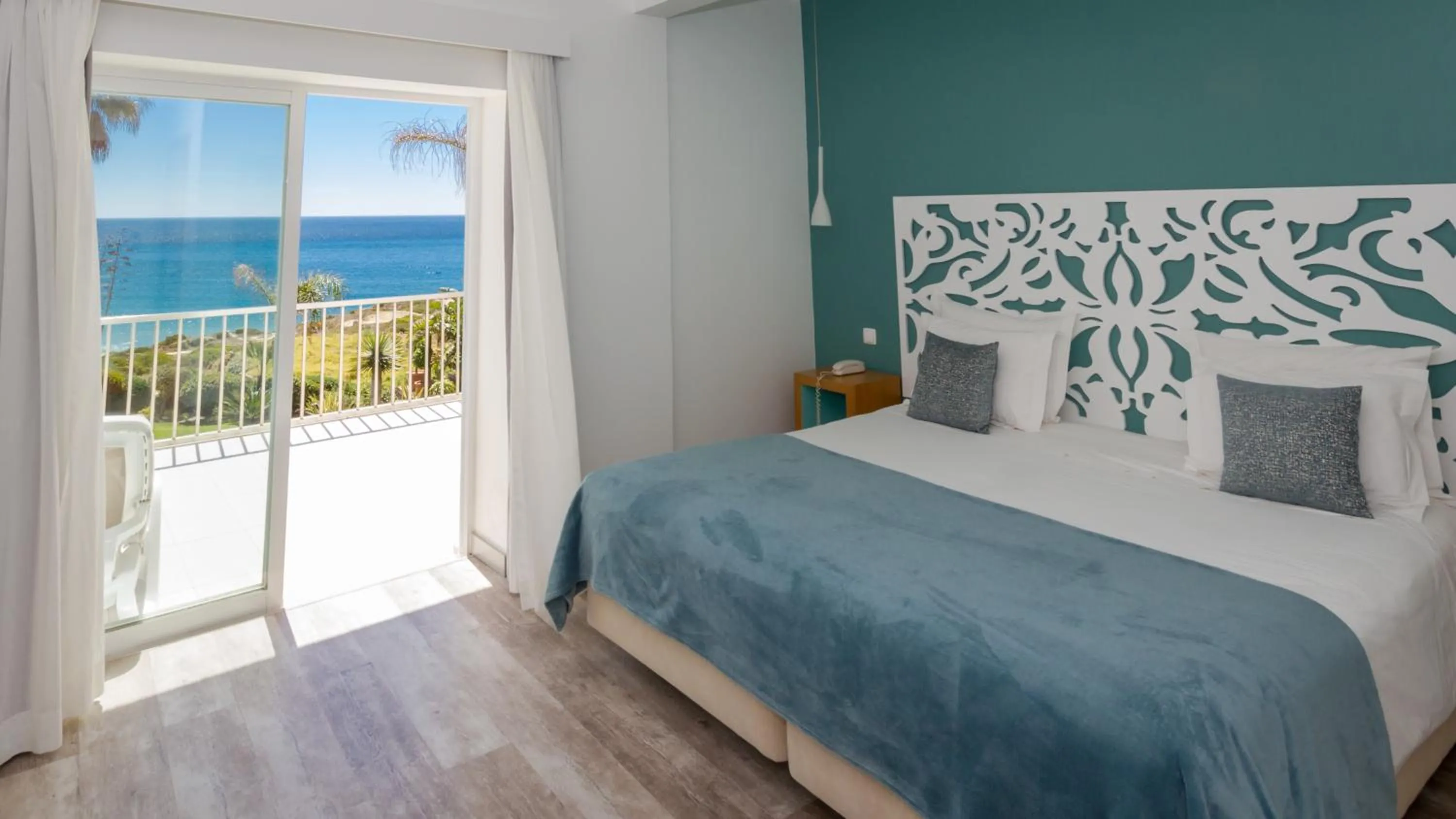 Bed in Mareta View - Boutique Bed & Breakfast