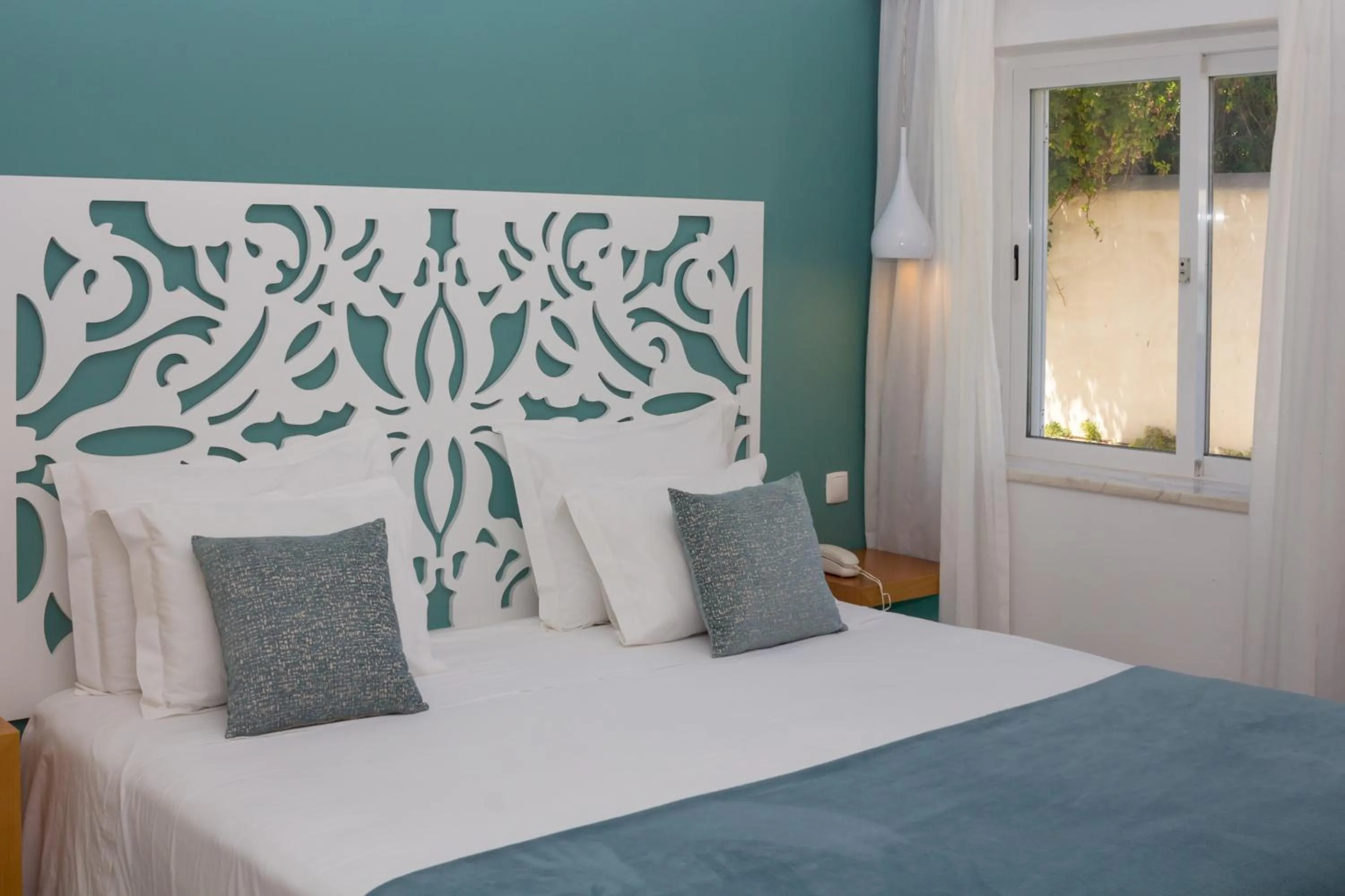 Shower, Bed in Mareta View - Boutique Bed & Breakfast