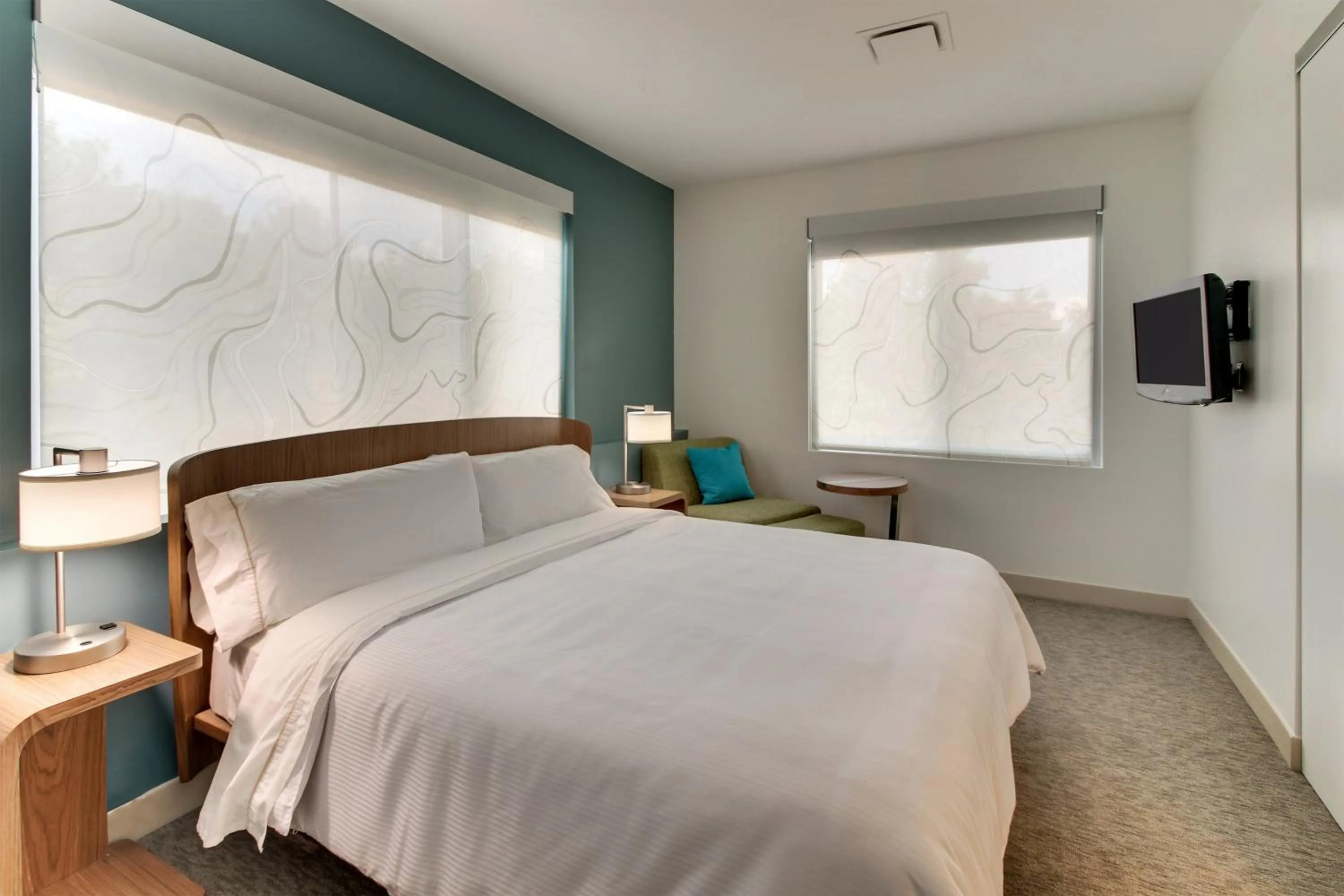 Bedroom, Bed in Element Ewing Princeton