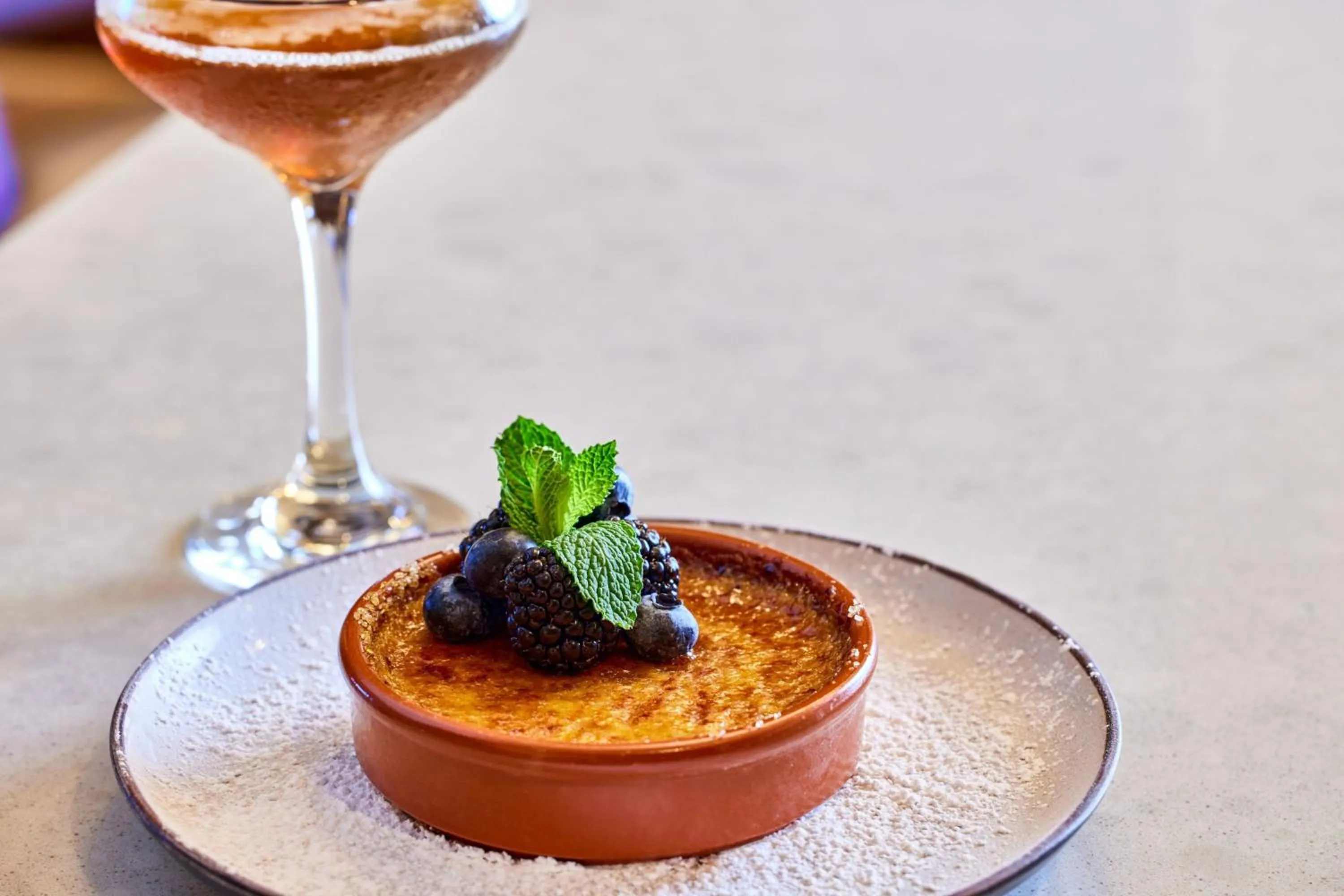 Lounge or bar in AC Hotel by Marriott New Orleans French Quarter