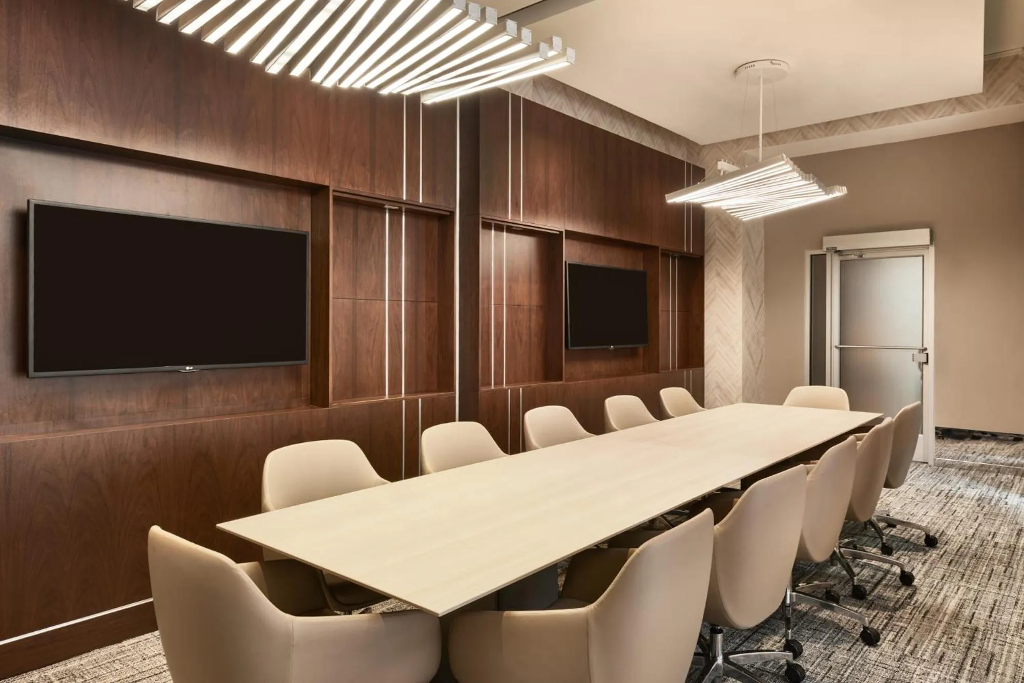 Business facilities in AC Hotel by Marriott New Orleans French Quarter