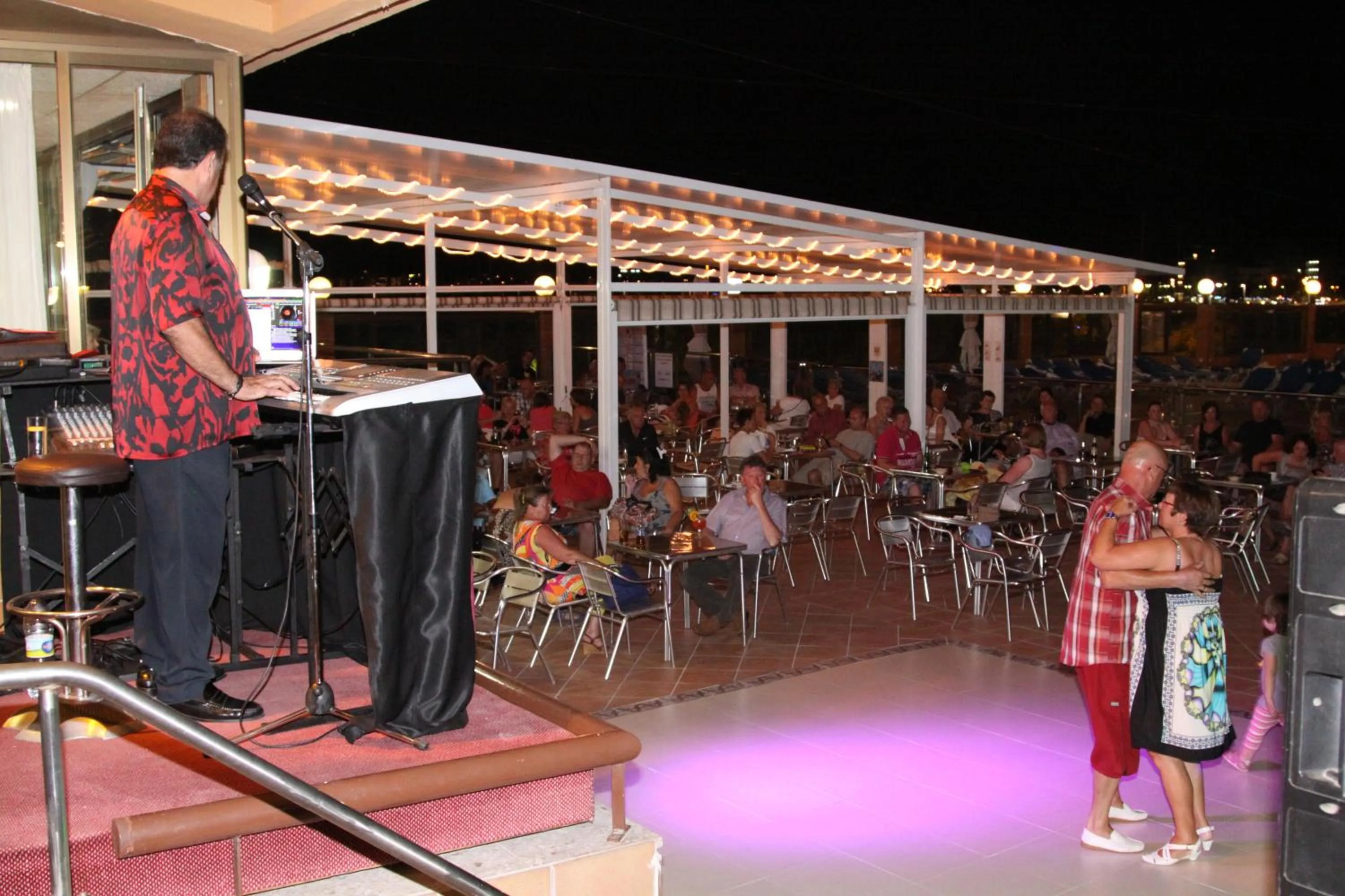 Activities in Hotel Univers