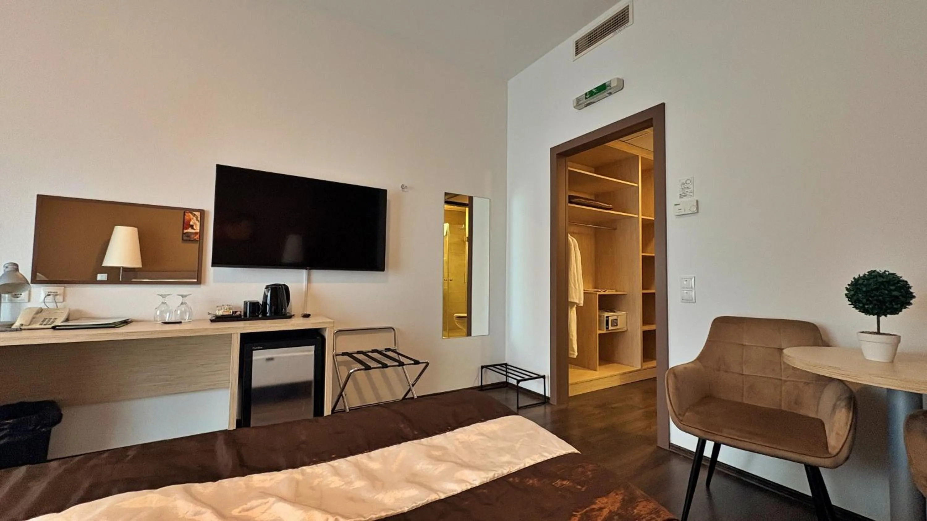 Bed in Hotel Opal Superior - Adults Only