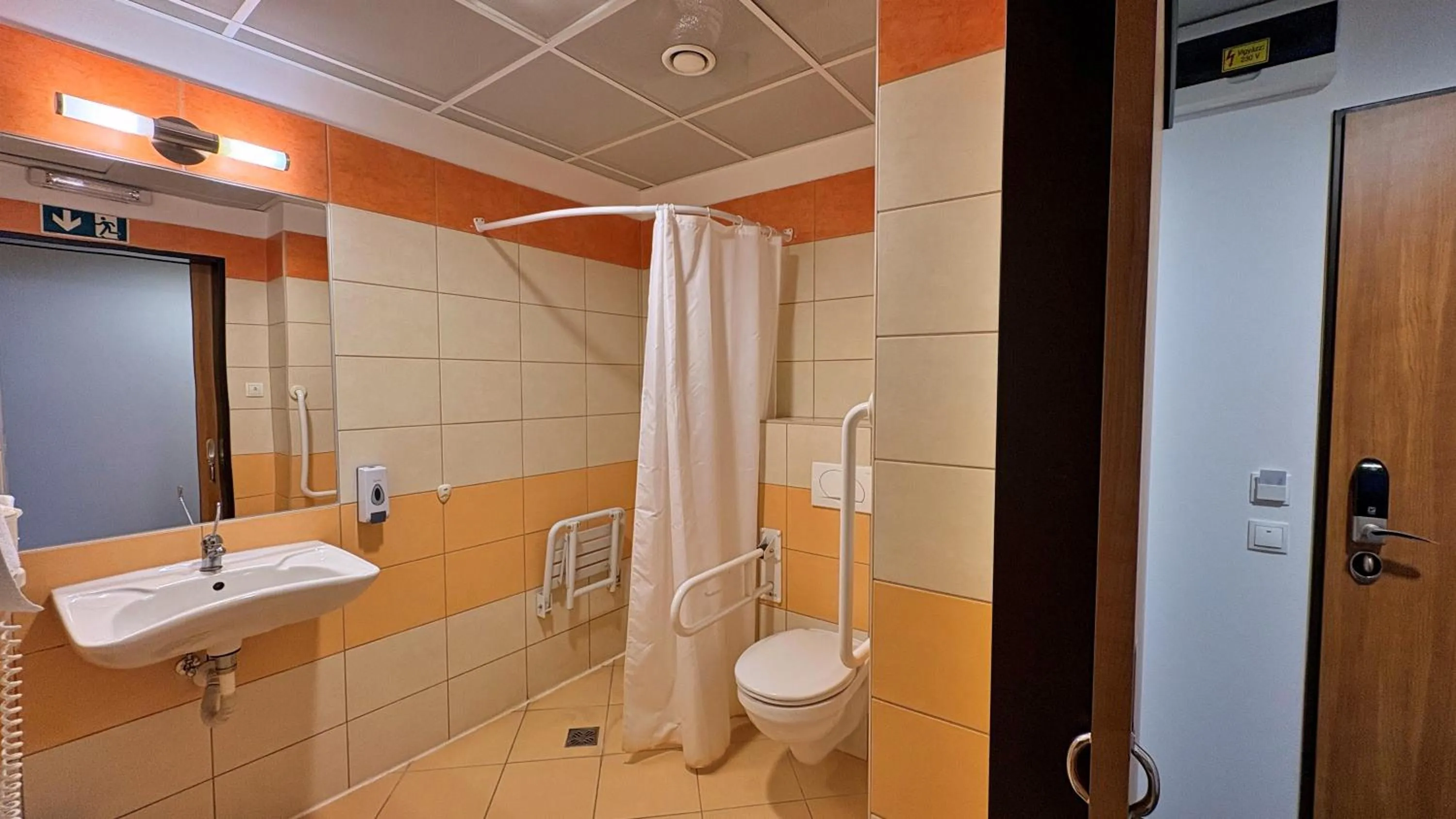 Shower in Hotel Opal Superior - Adults Only