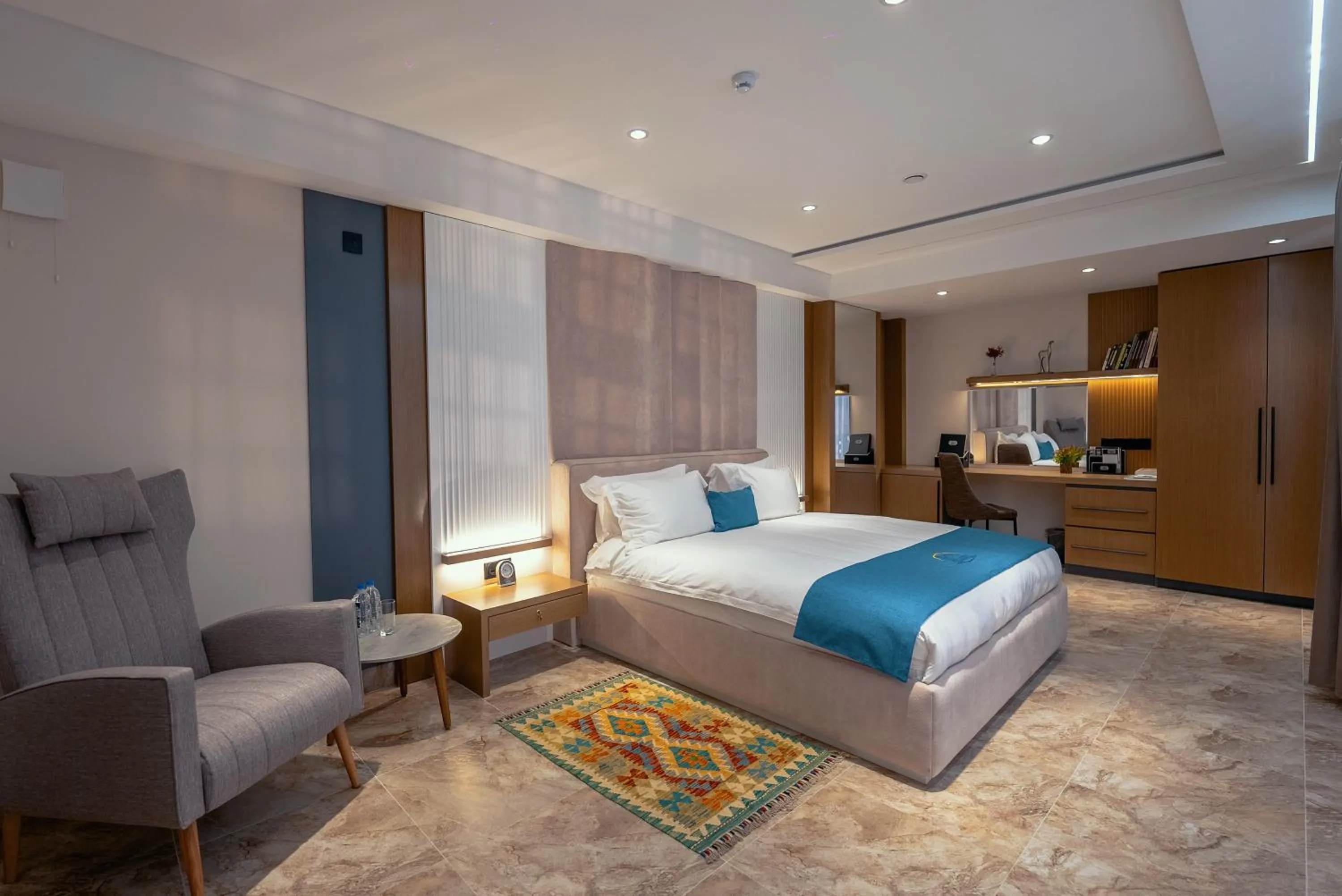 Bedroom, Bed in Parliament Palace Hotel