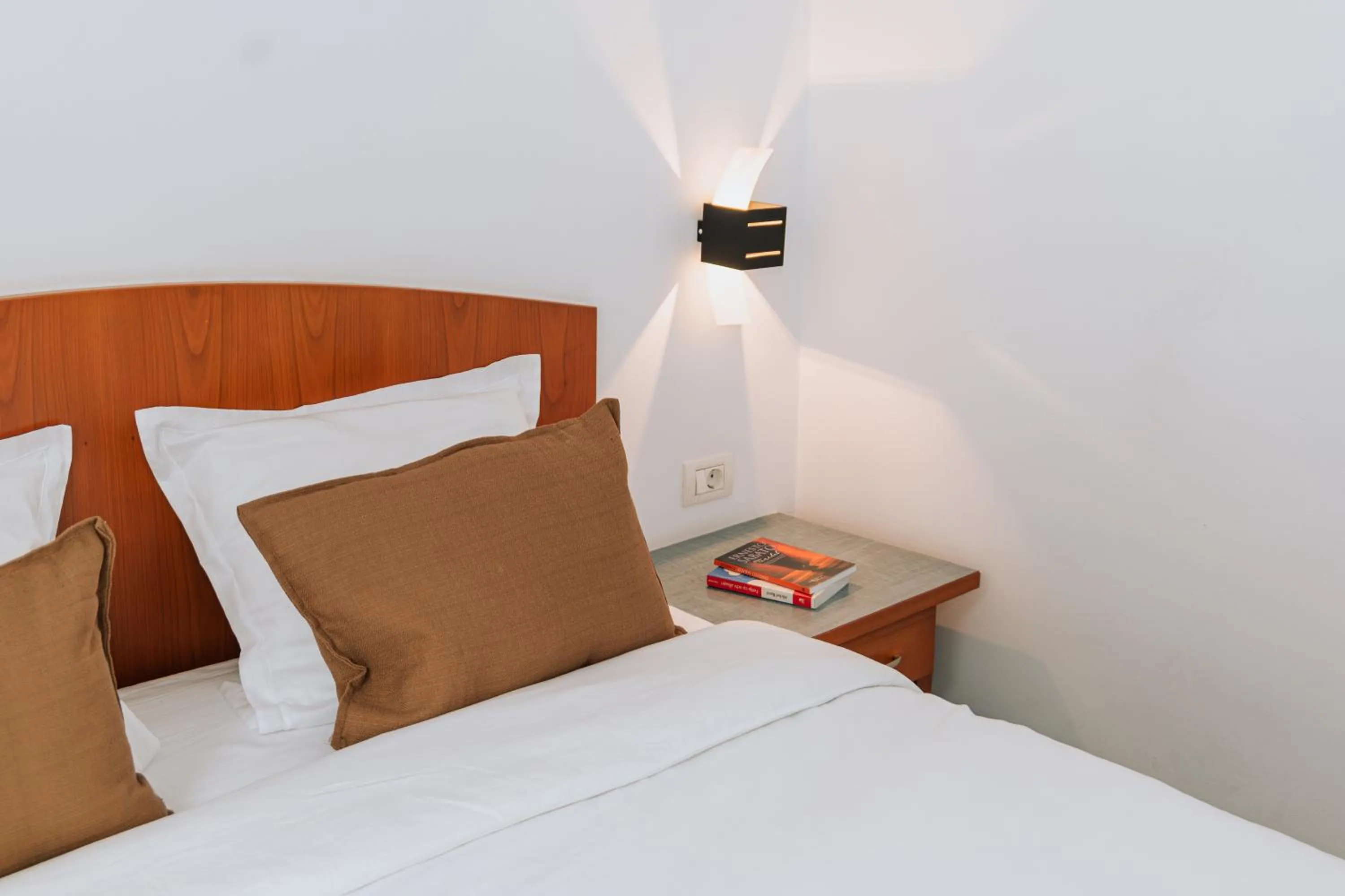 Bedroom, Bed in Hotel Duke Romana City Center