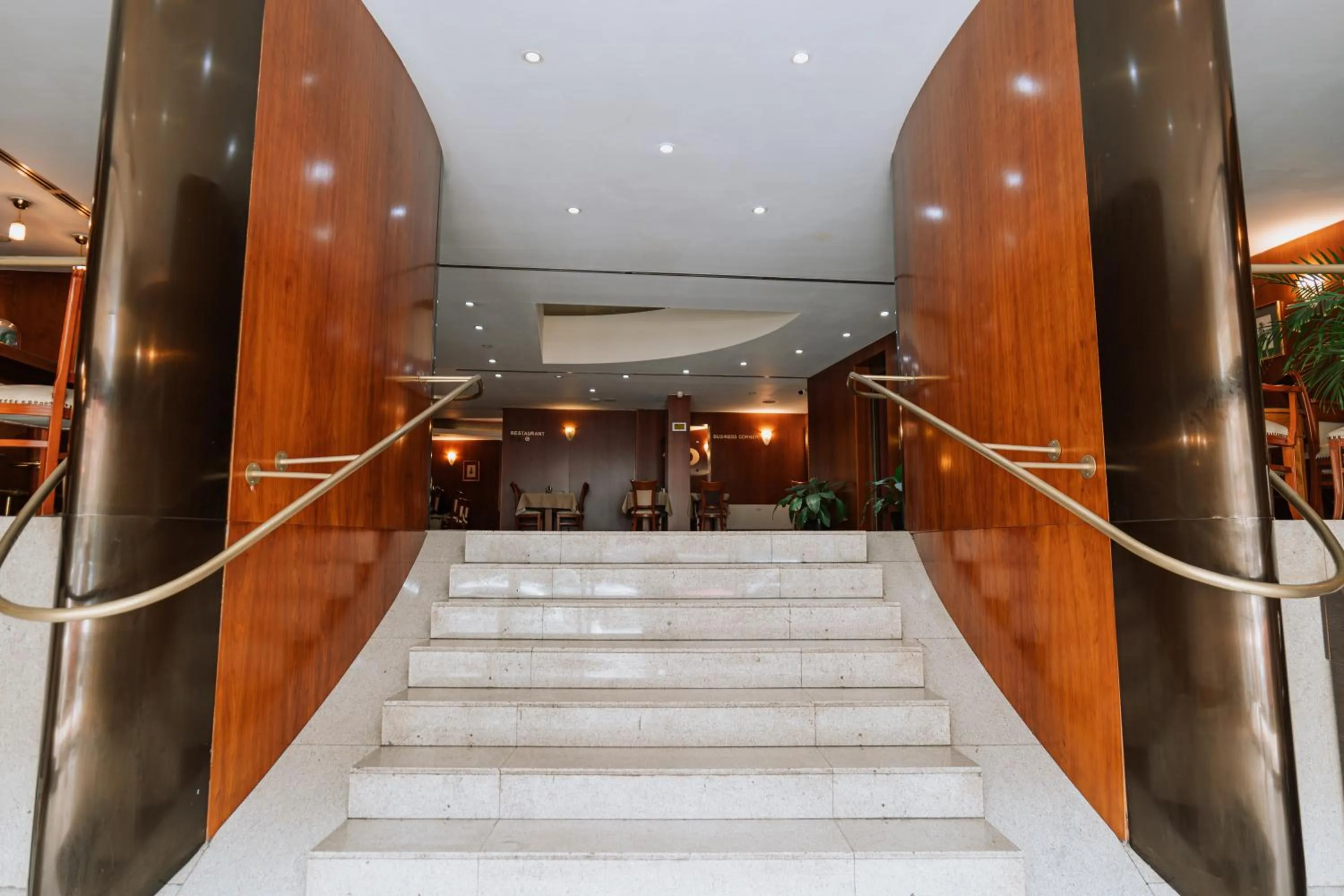 Lobby or reception in Hotel Duke Romana City Center