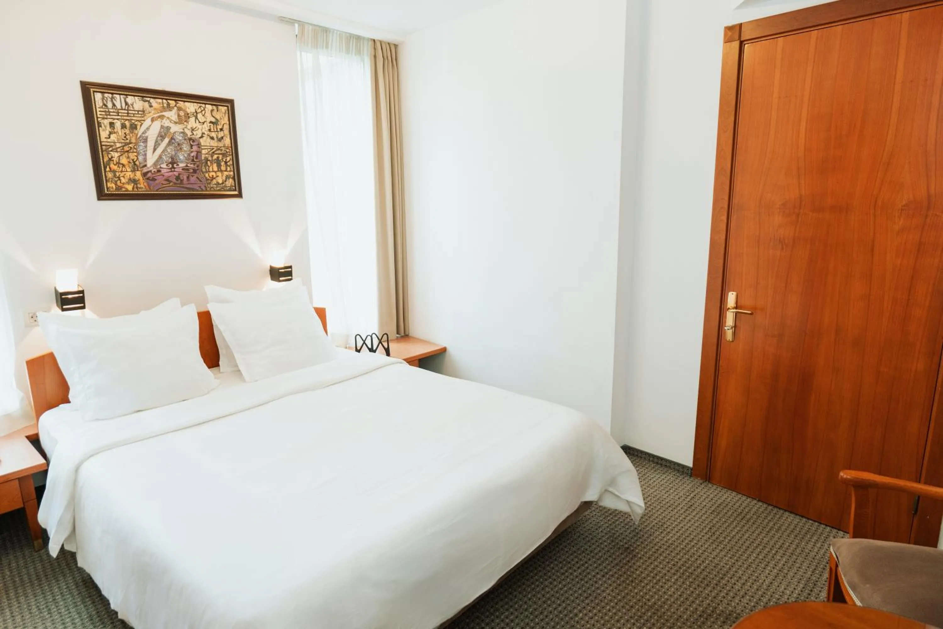 Bedroom, Bed in Hotel Duke Romana City Center