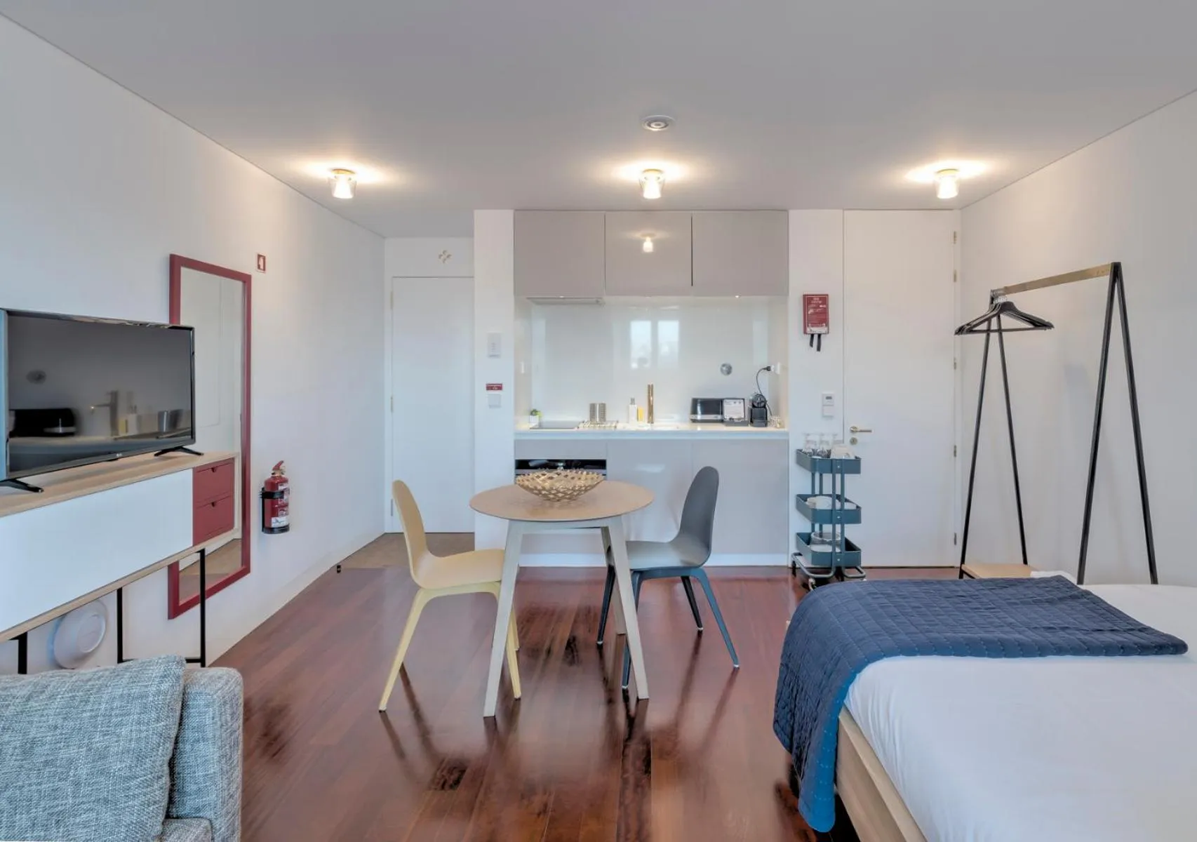 Bedroom, Bed in Oporto Street das Aldas - River View